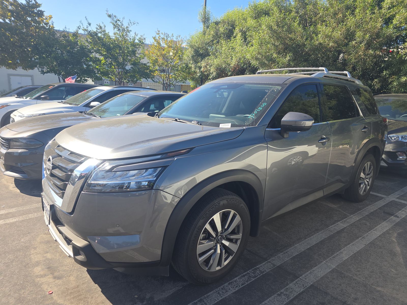 2023 Nissan Pathfinder SL FWD