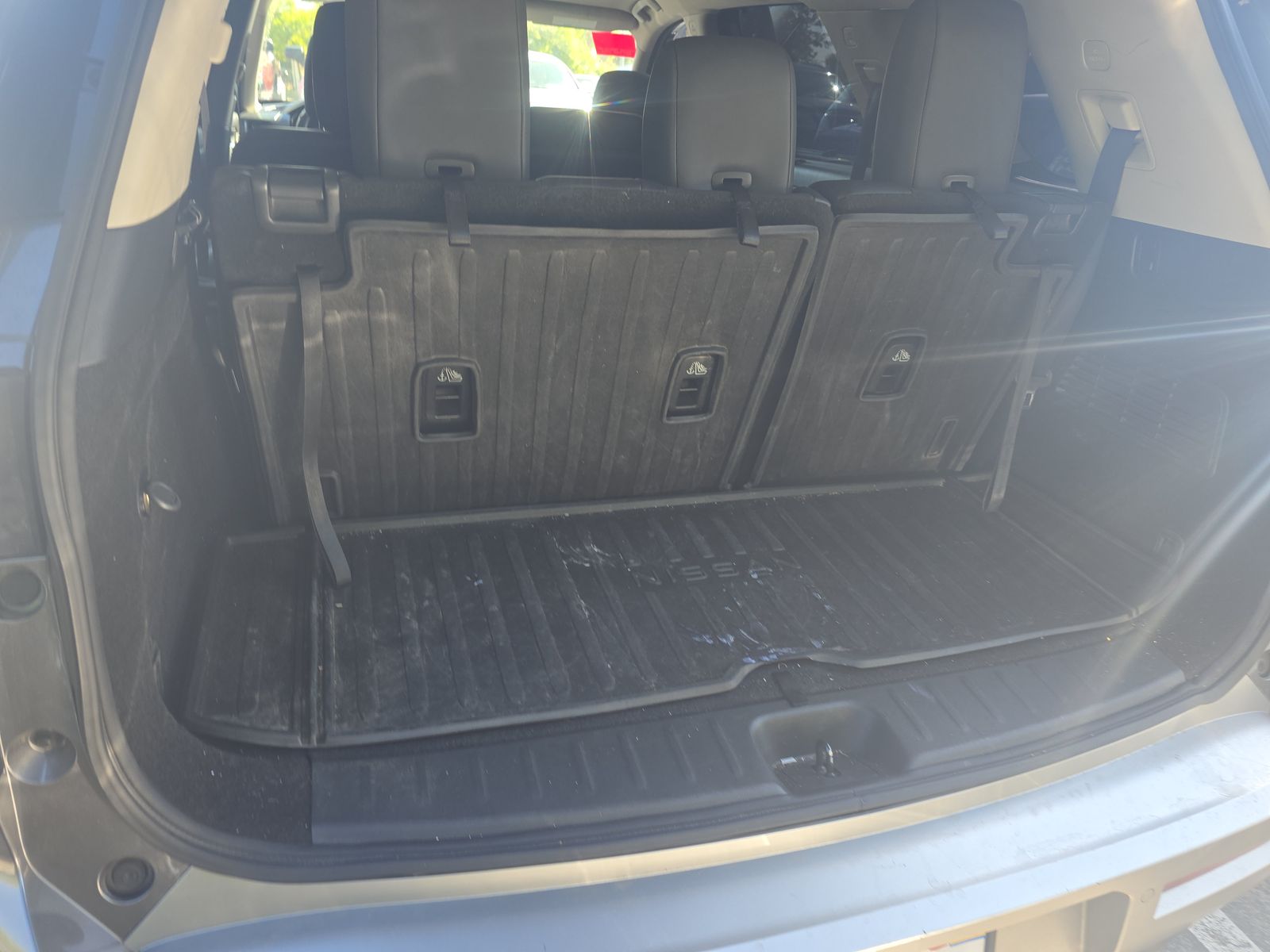 2023 Nissan Pathfinder SL FWD