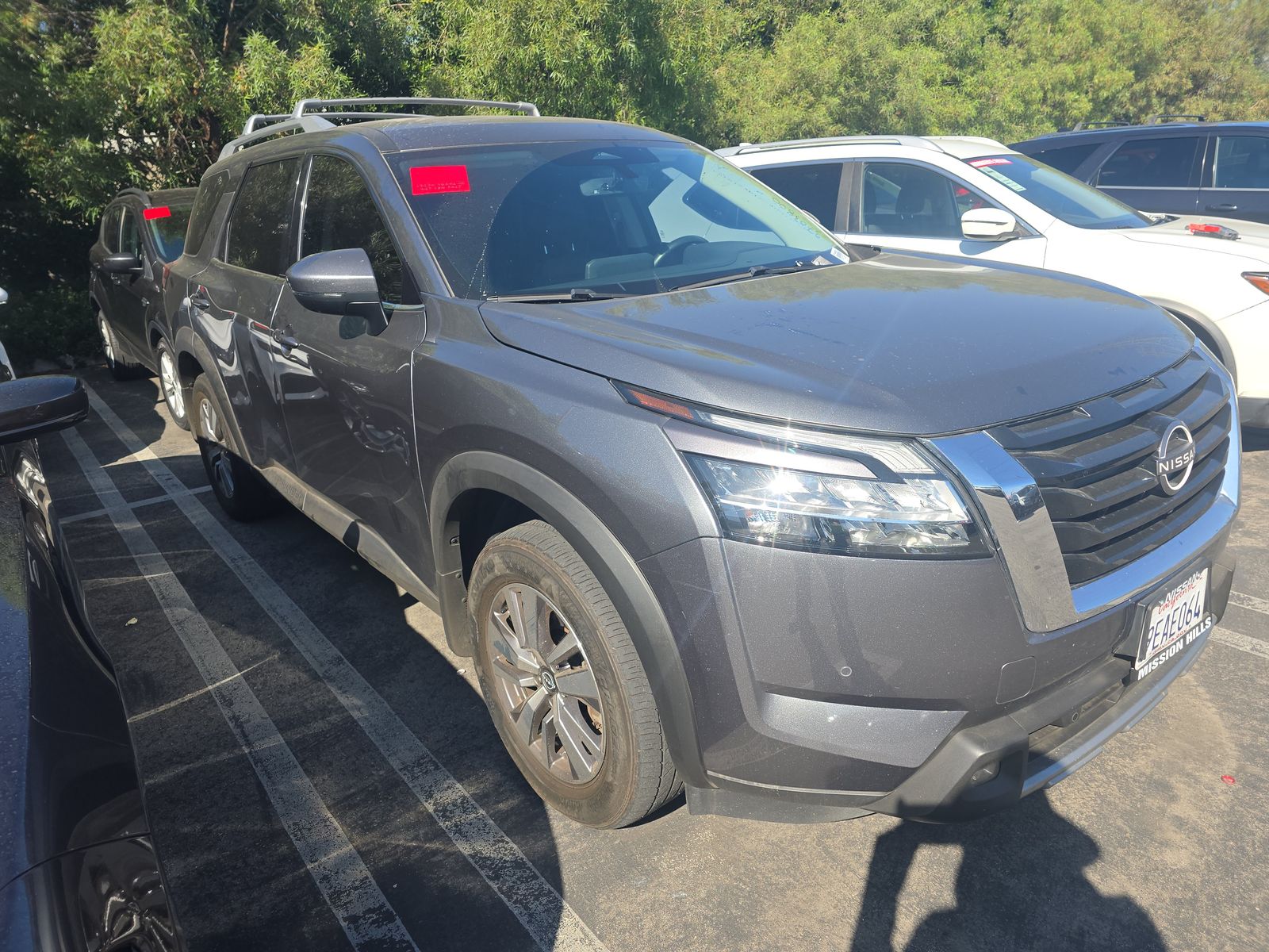 2023 Nissan Pathfinder SL FWD