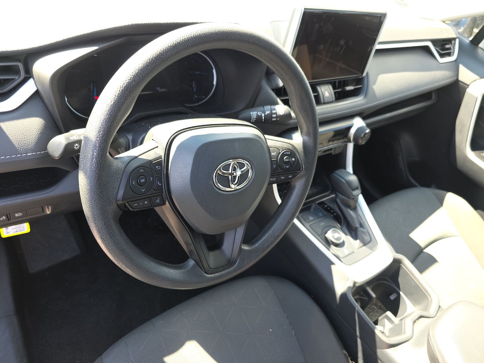 2025 Toyota RAV4 Hybrid XLE AWD