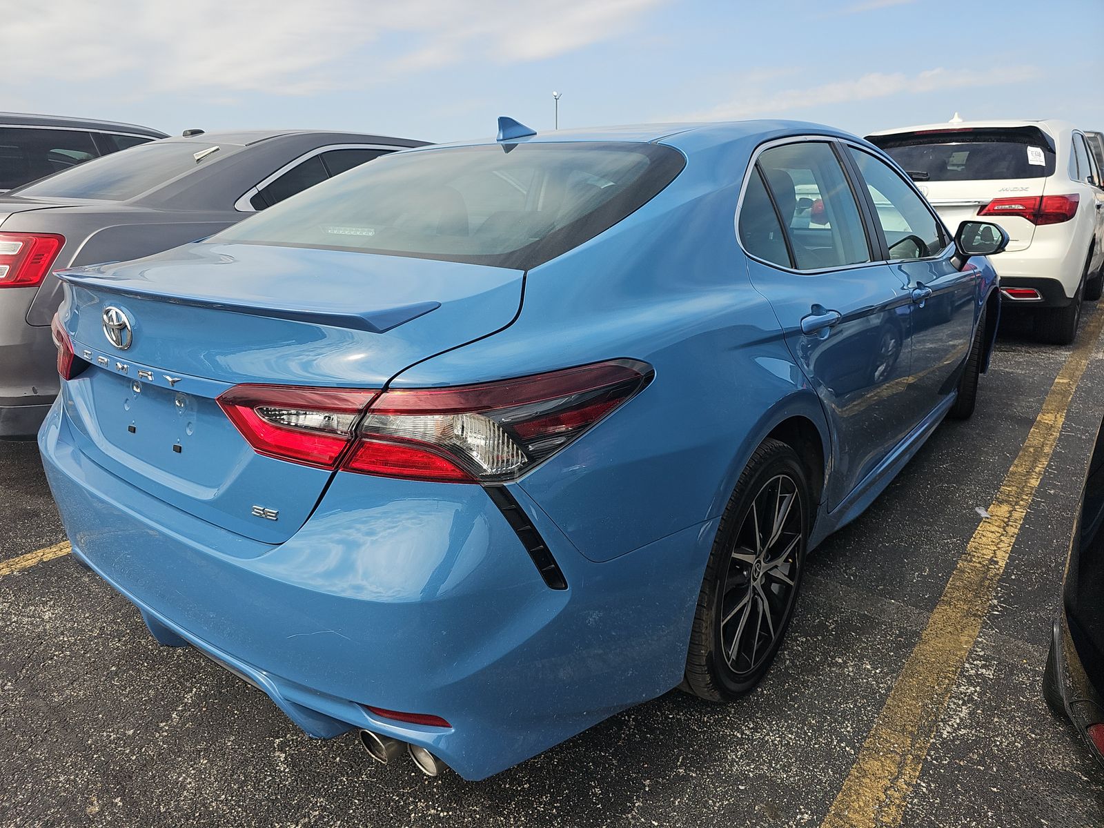 2024 Toyota Camry SE FWD