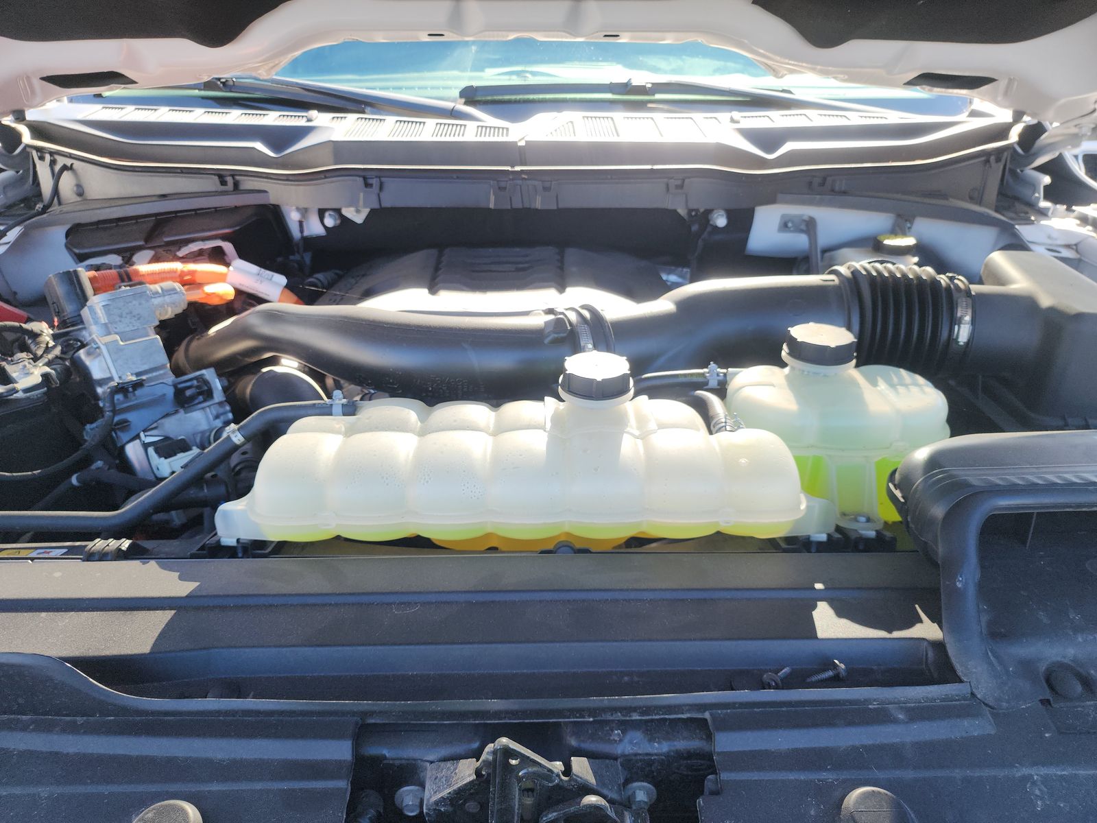 2023 Ford F-150 Hybrid XLT AWD