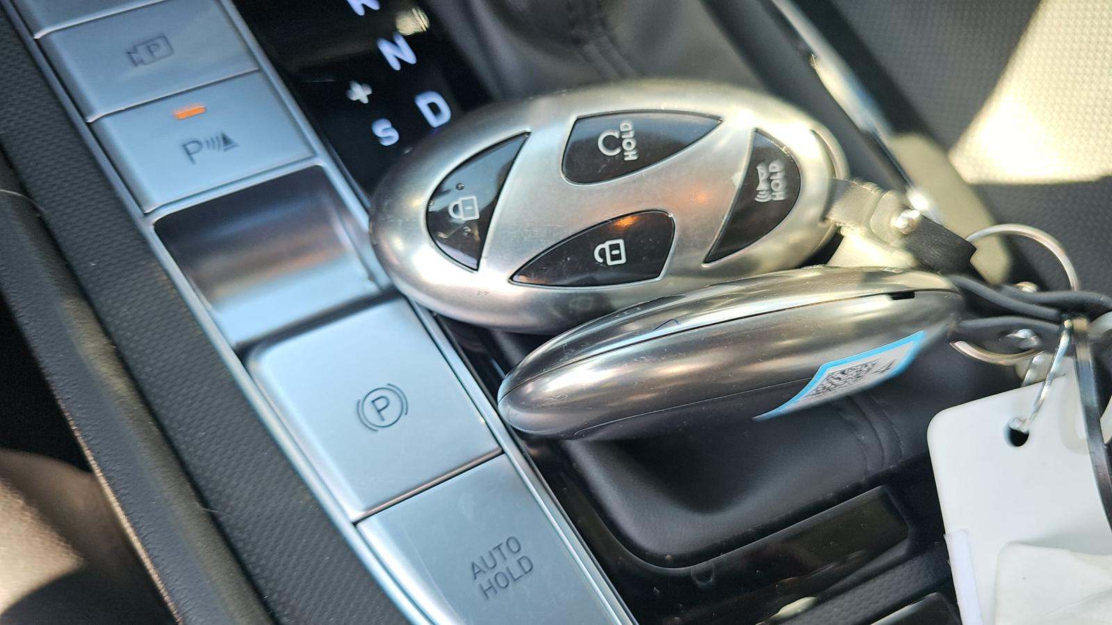 2024 Hyundai Elantra Limited FWD