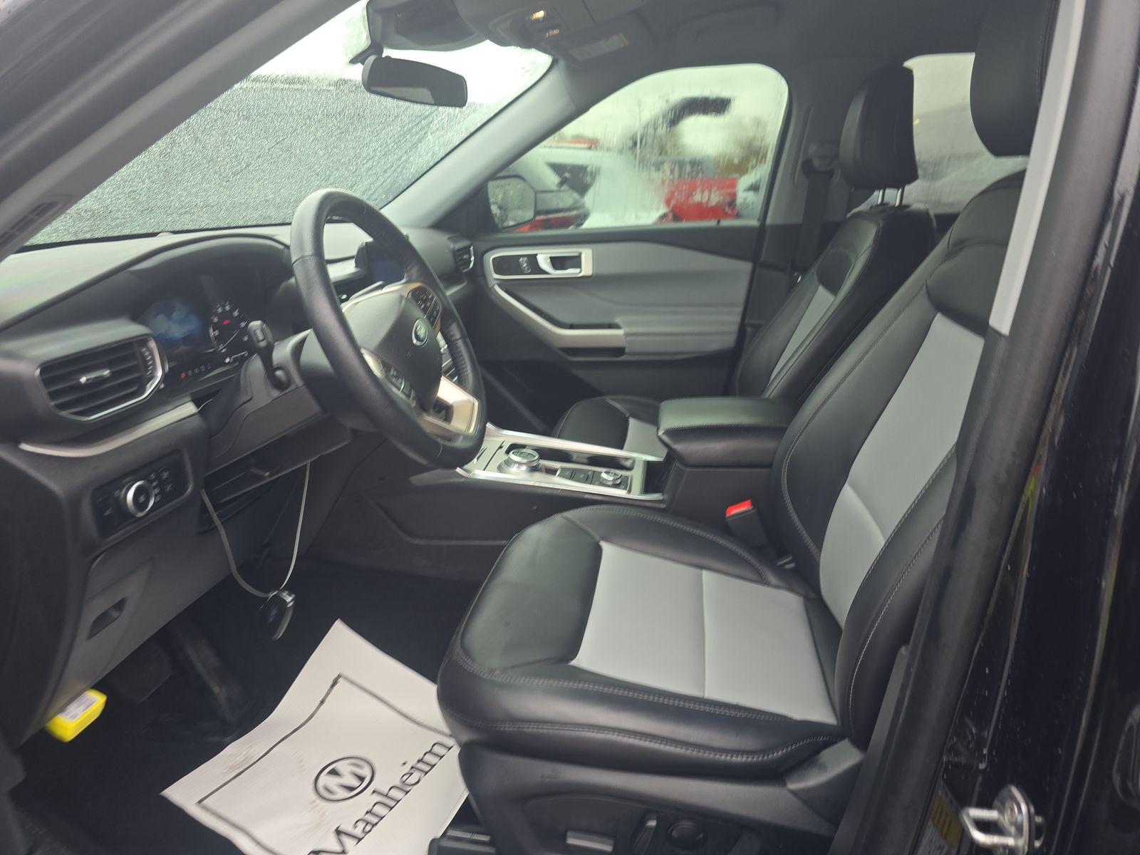 2023 Ford Explorer XLT AWD