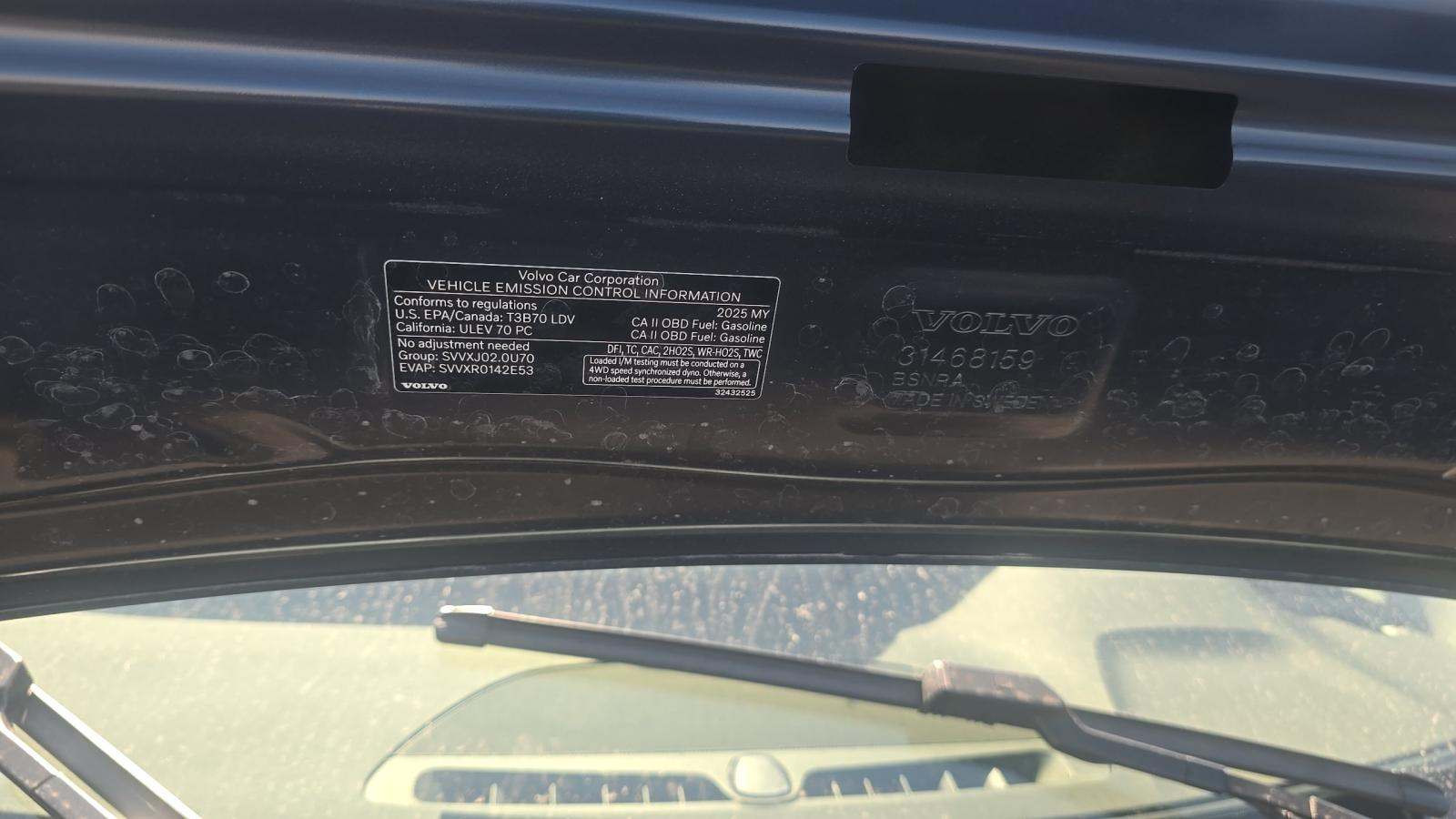 2025 Volvo S60 B5 Core AWD