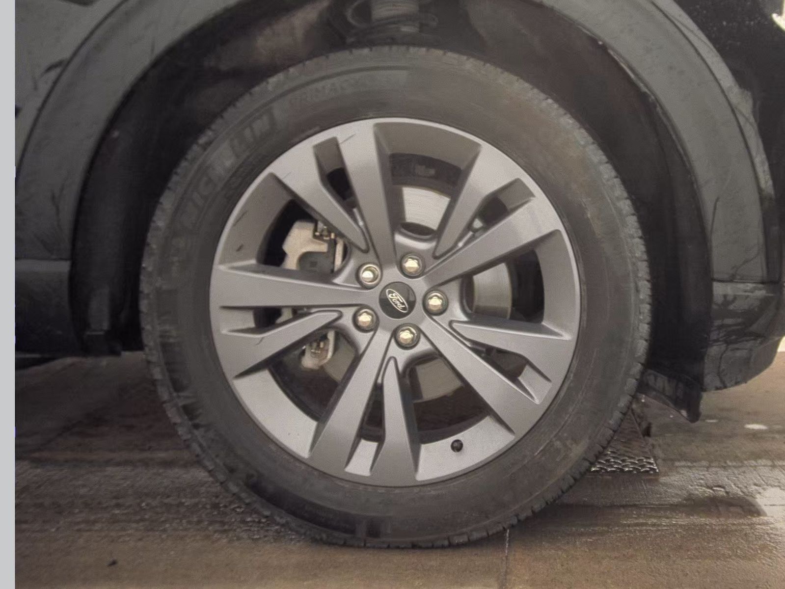 2023 Ford Explorer XLT AWD