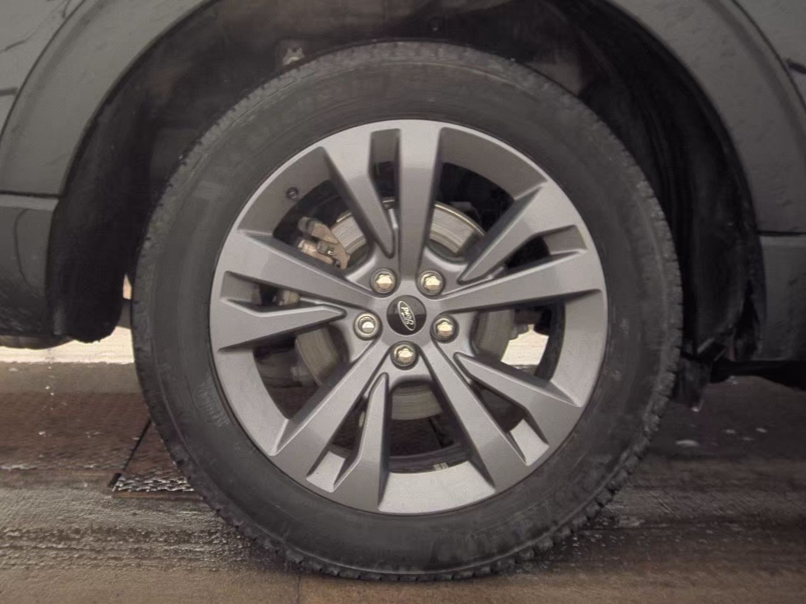 2023 Ford Explorer XLT AWD