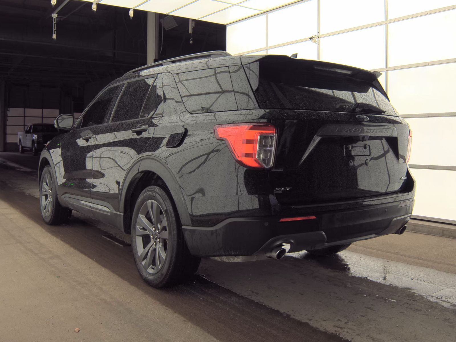 2023 Ford Explorer XLT AWD