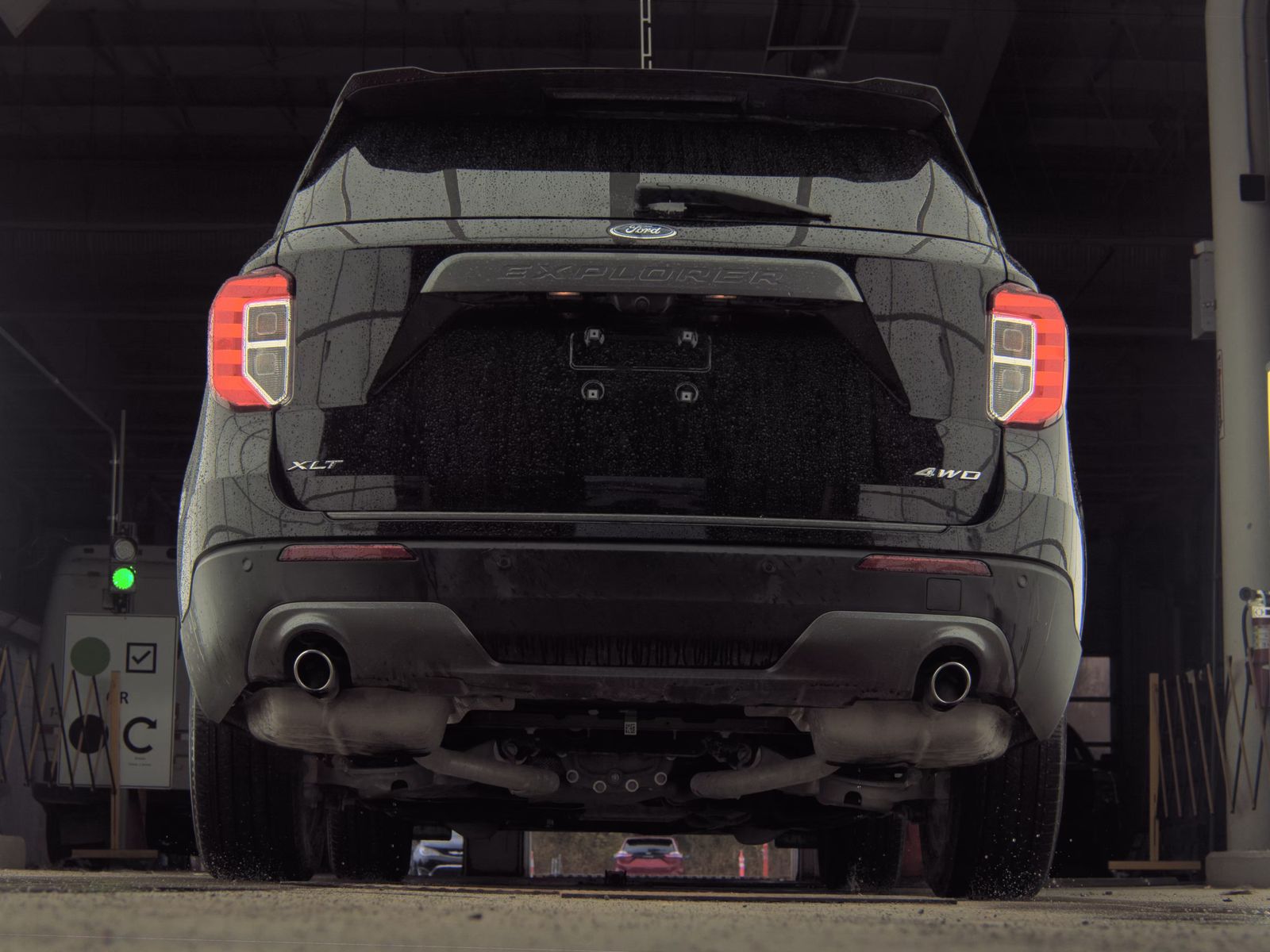 2023 Ford Explorer XLT AWD