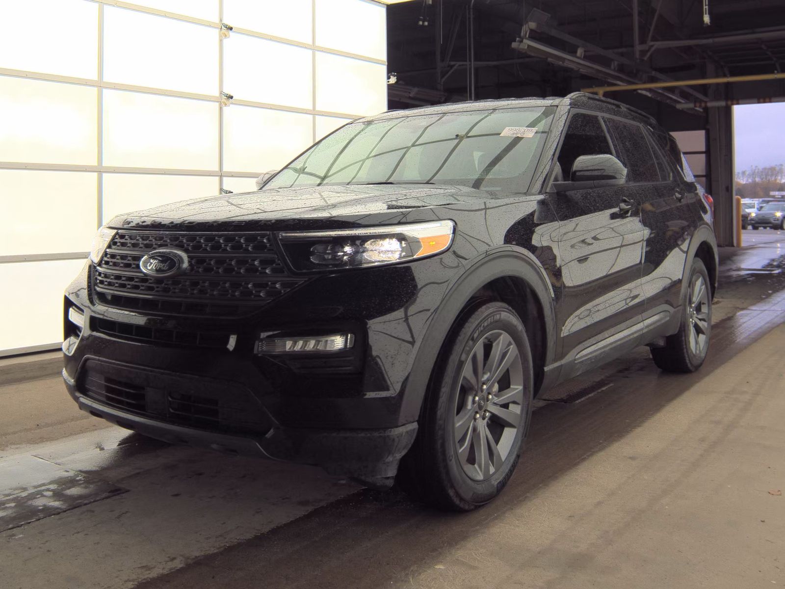 2023 Ford Explorer XLT AWD