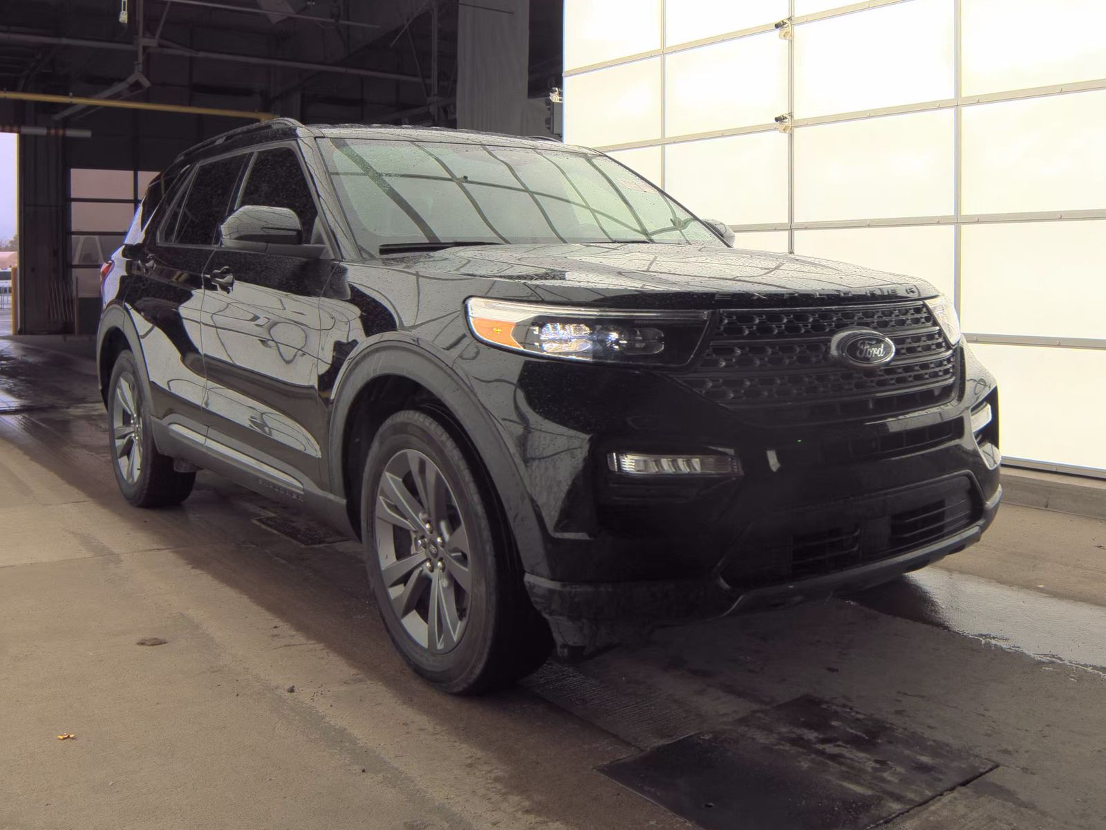 2023 Ford Explorer XLT AWD