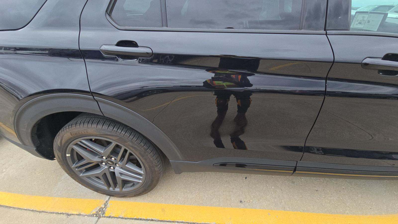 2025 Ford Explorer ST-Line AWD