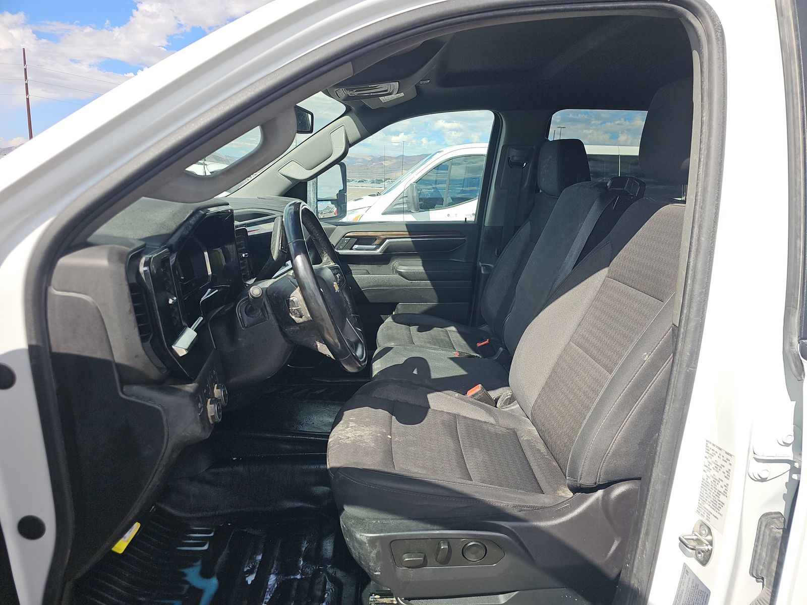 2024 Chevrolet Silverado 3500HD LT AWD