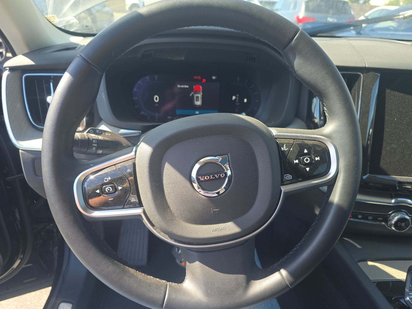 2025 Volvo XC60 B5 Plus AWD