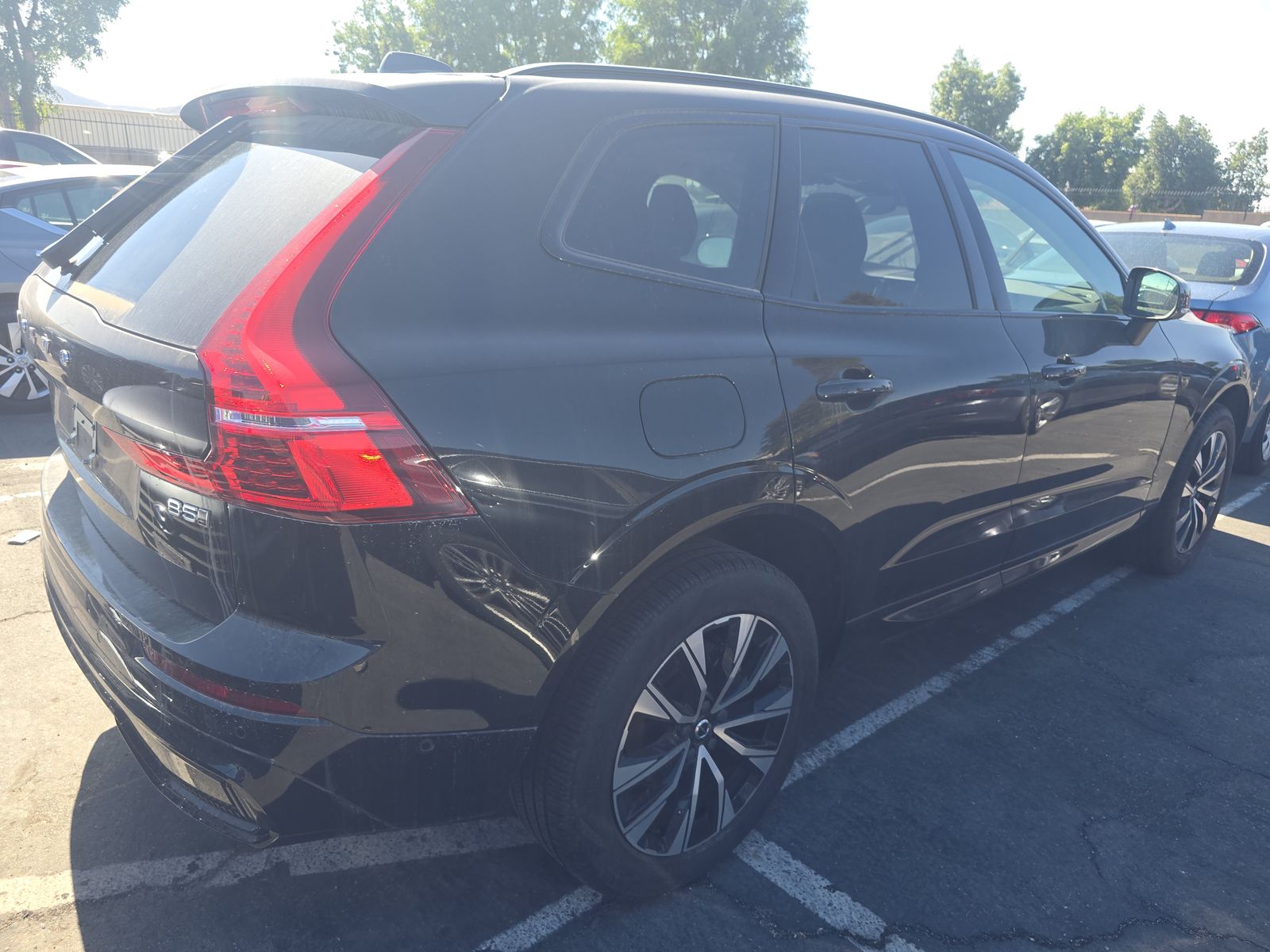 2025 Volvo XC60 B5 Plus AWD