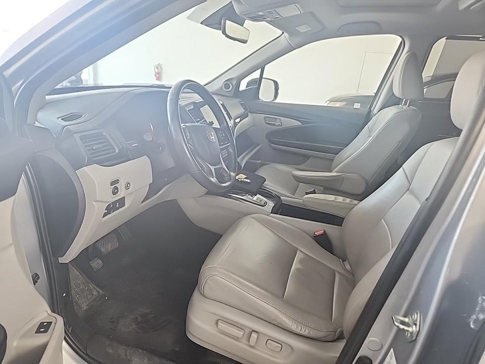 2020 Honda Pilot Touring FWD