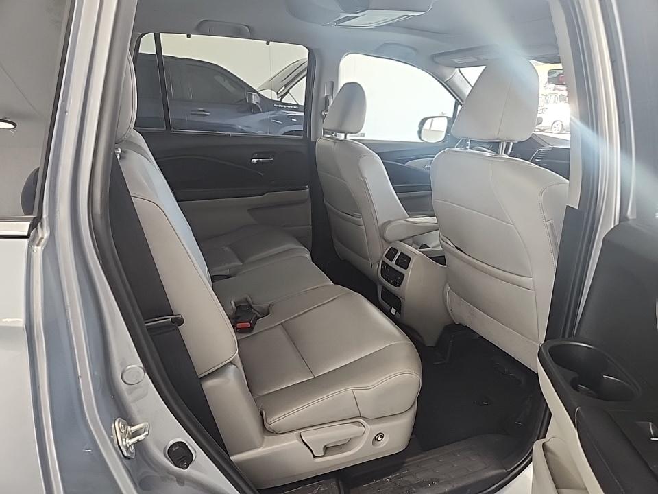 2020 Honda Pilot Touring FWD