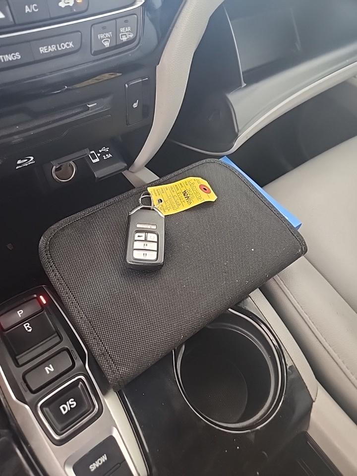 2020 Honda Pilot Touring FWD