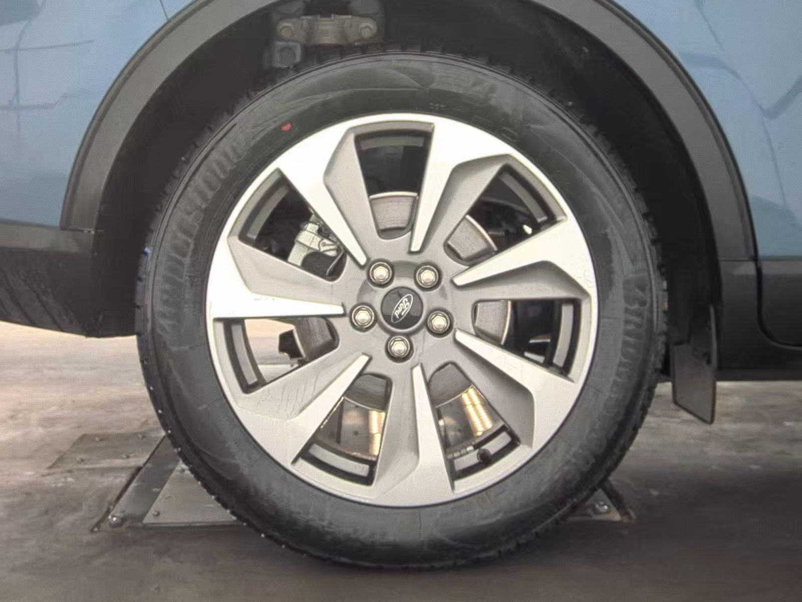 2025 Ford Escape Hybrid Platinum FWD