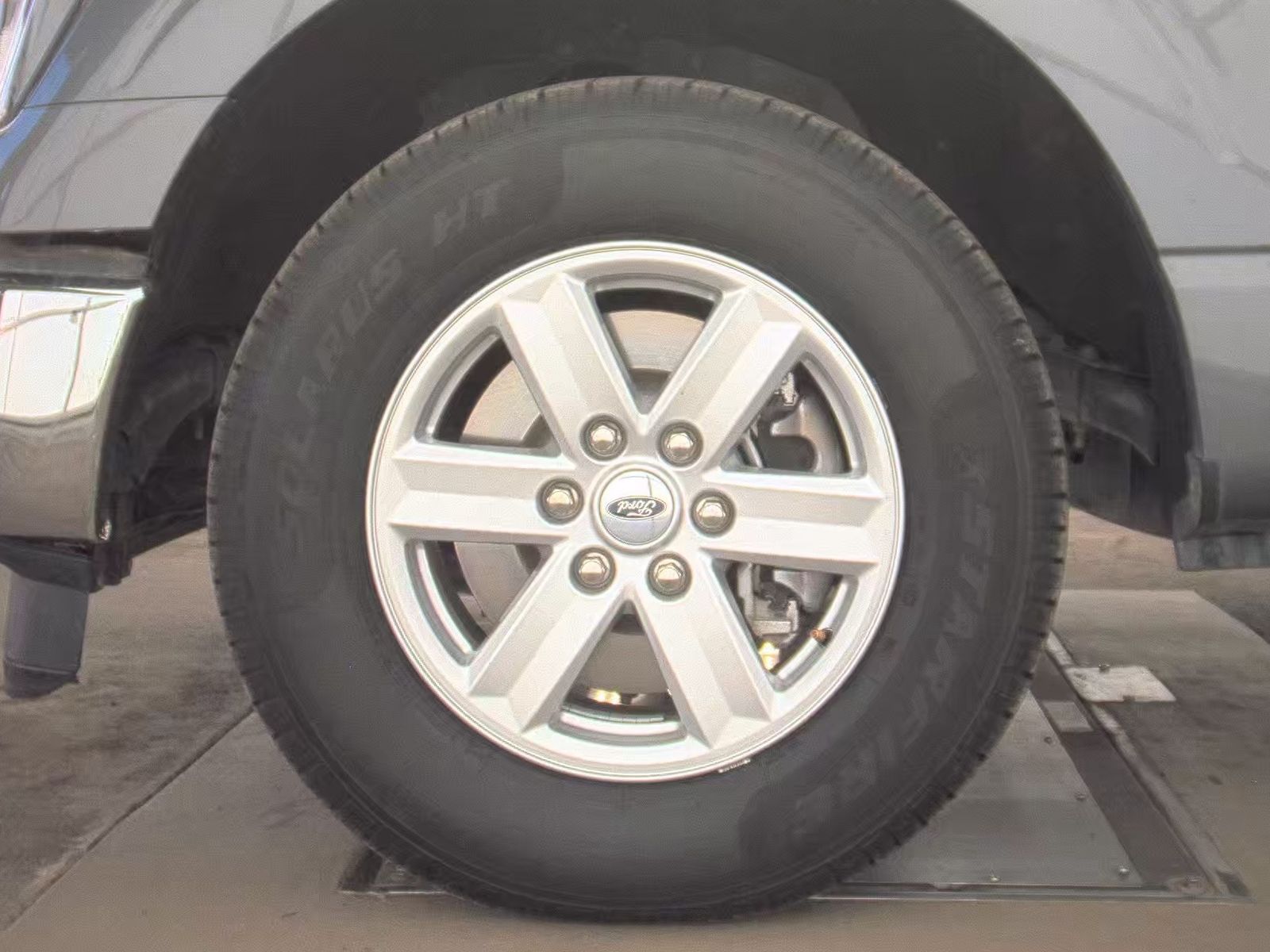 2023 Ford F-150 XLT RWD