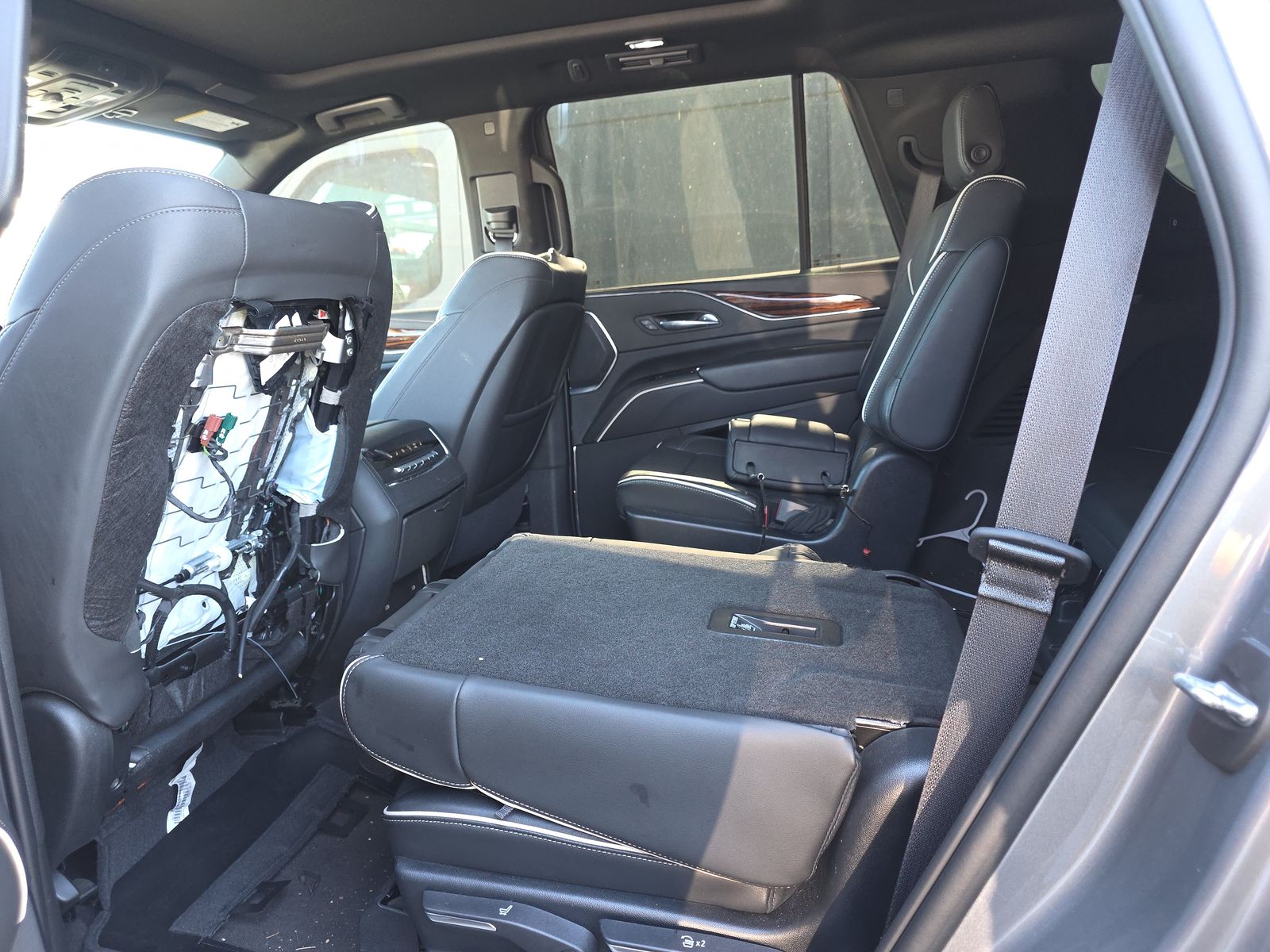 2022 Cadillac Escalade Premium Luxury RWD