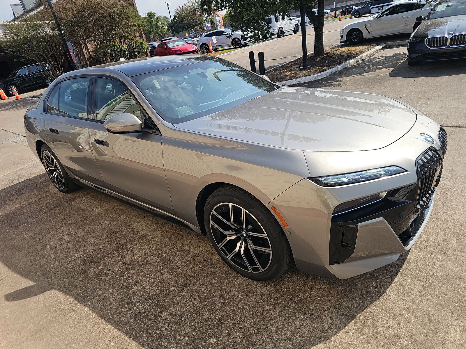 2023 BMW 7 Series 760i xDrive AWD