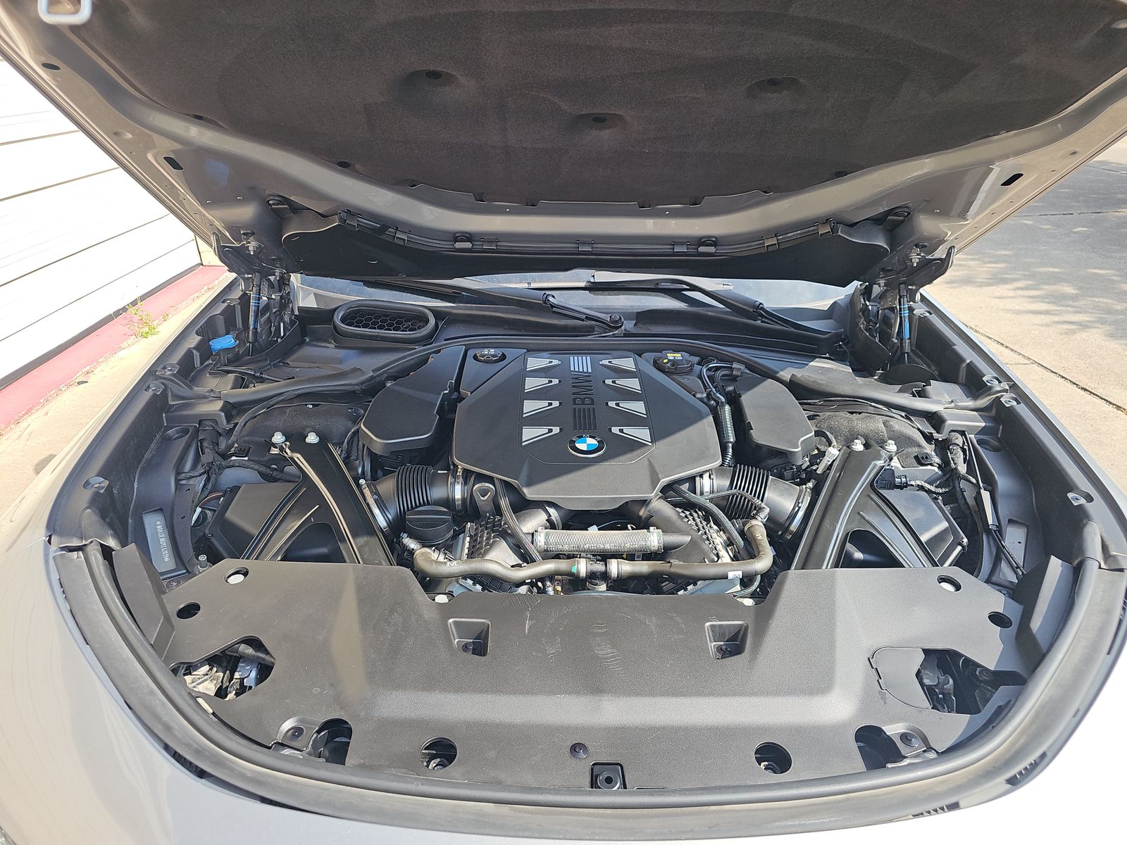 2023 BMW 7 Series 760i xDrive AWD