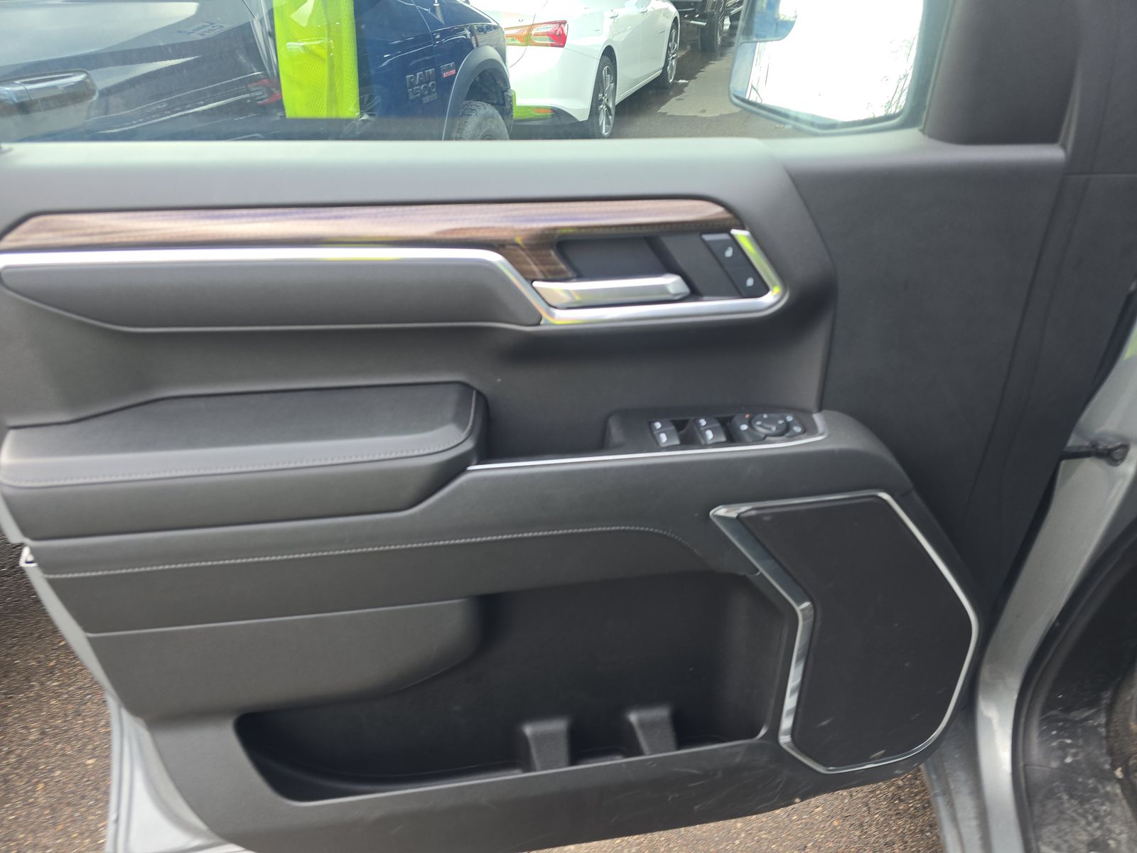 2025 Chevrolet Silverado 1500 LT AWD