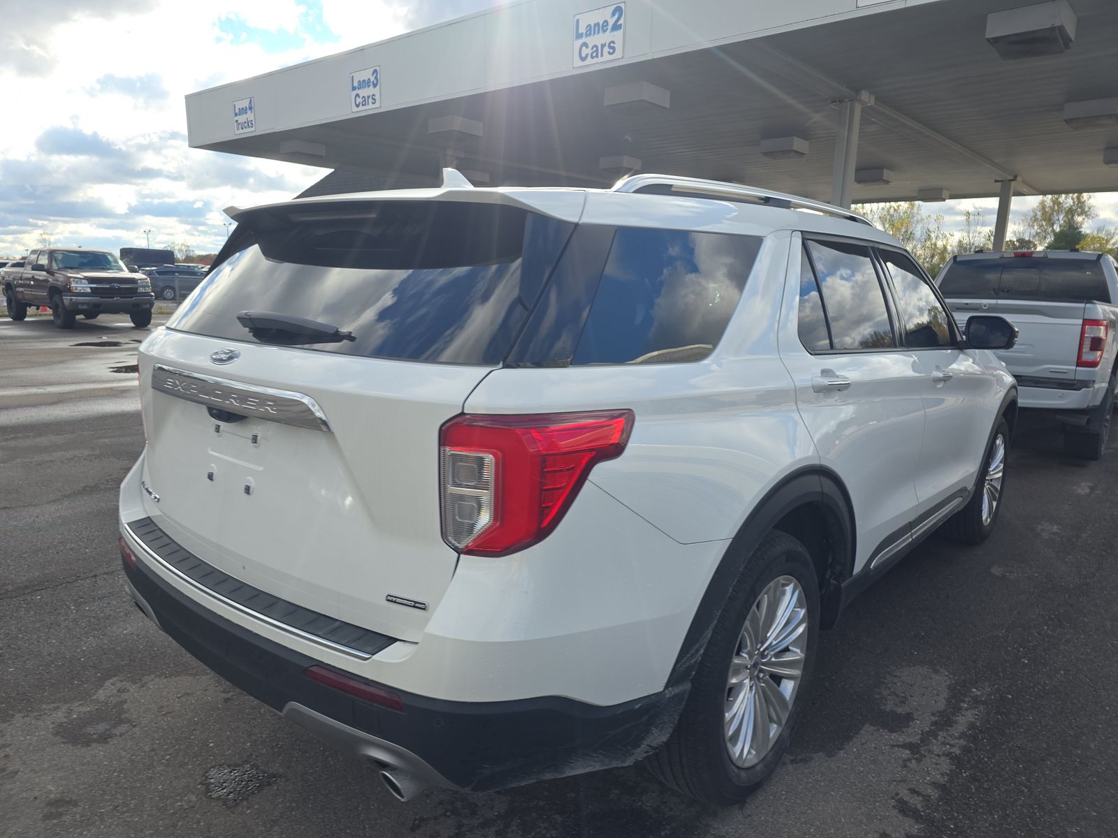 2022 Ford Explorer Hybrid Limited AWD