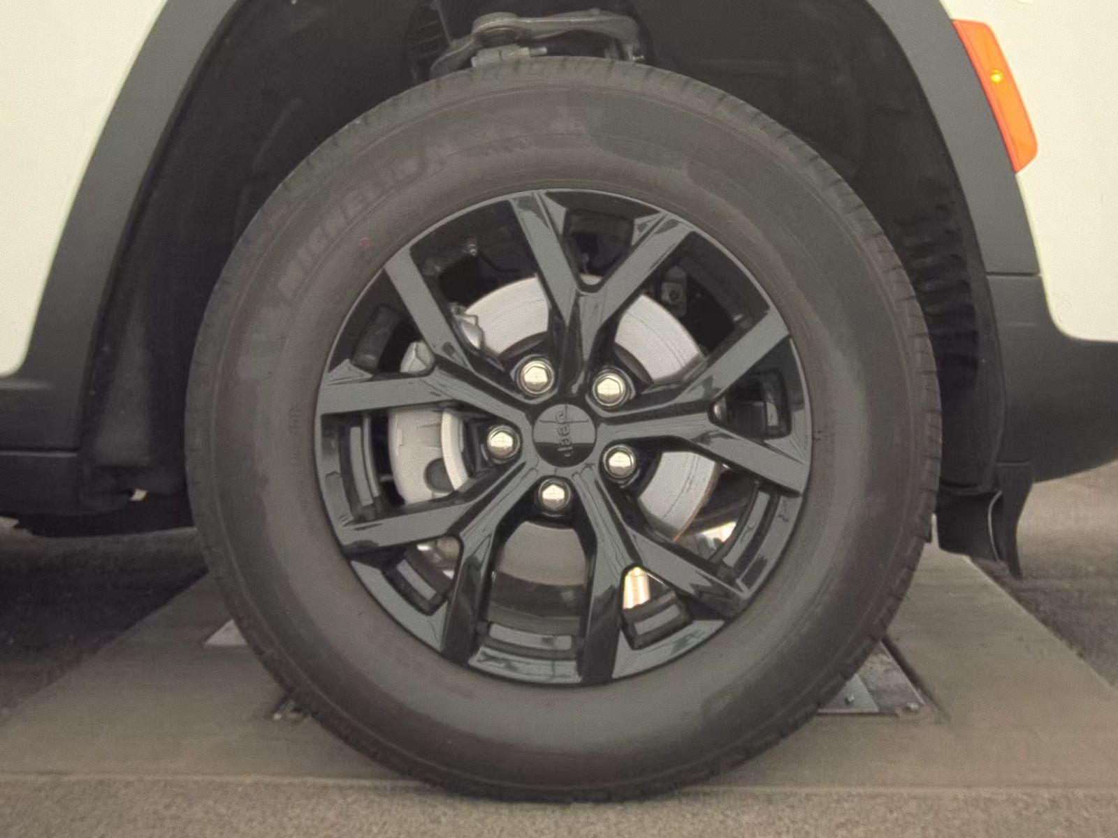 2024 Jeep Grand Cherokee Altitude RWD