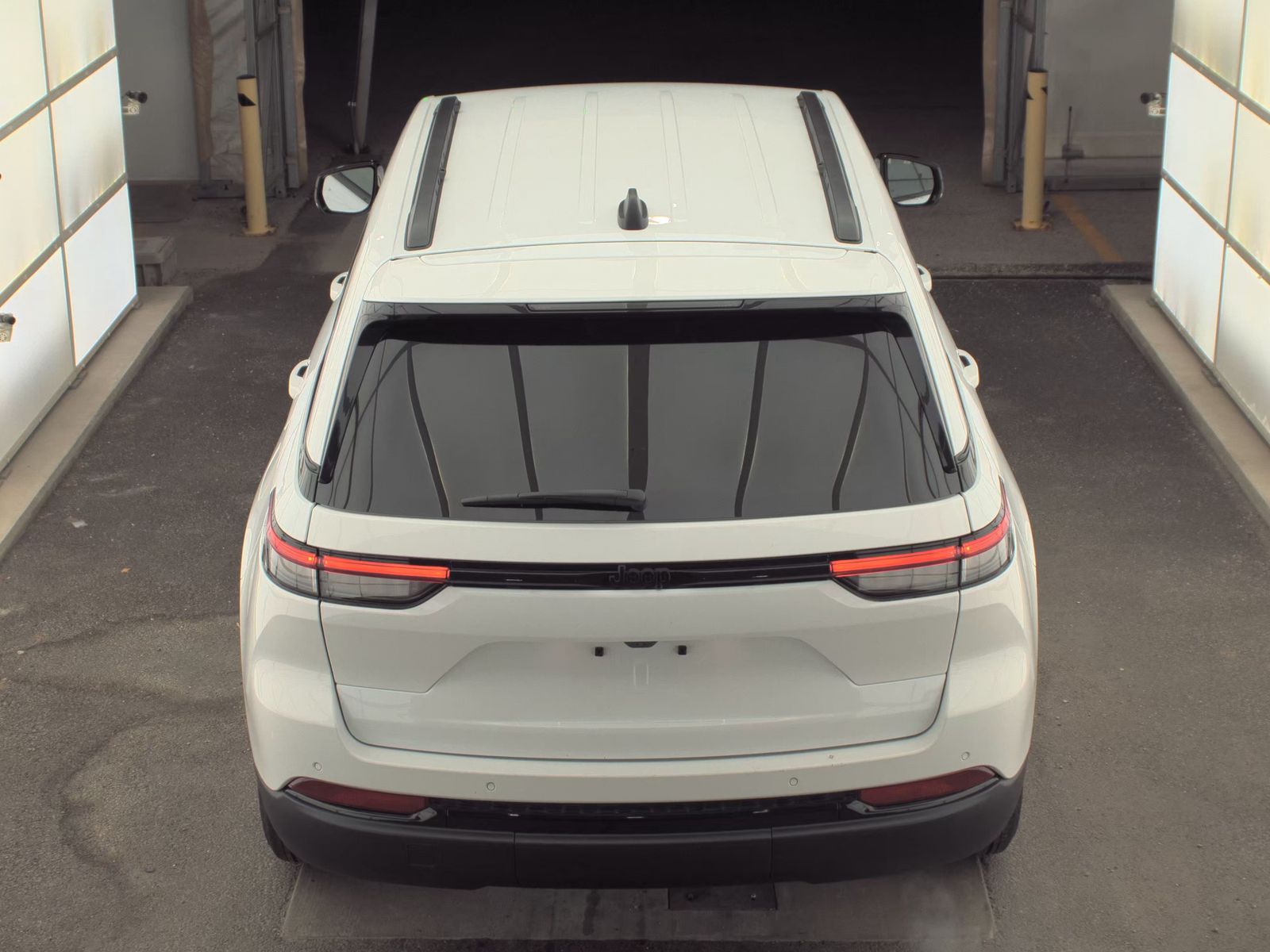 2024 Jeep Grand Cherokee Altitude RWD