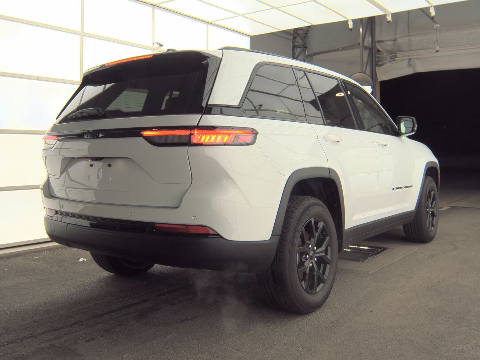 2024 Jeep Grand Cherokee Altitude RWD