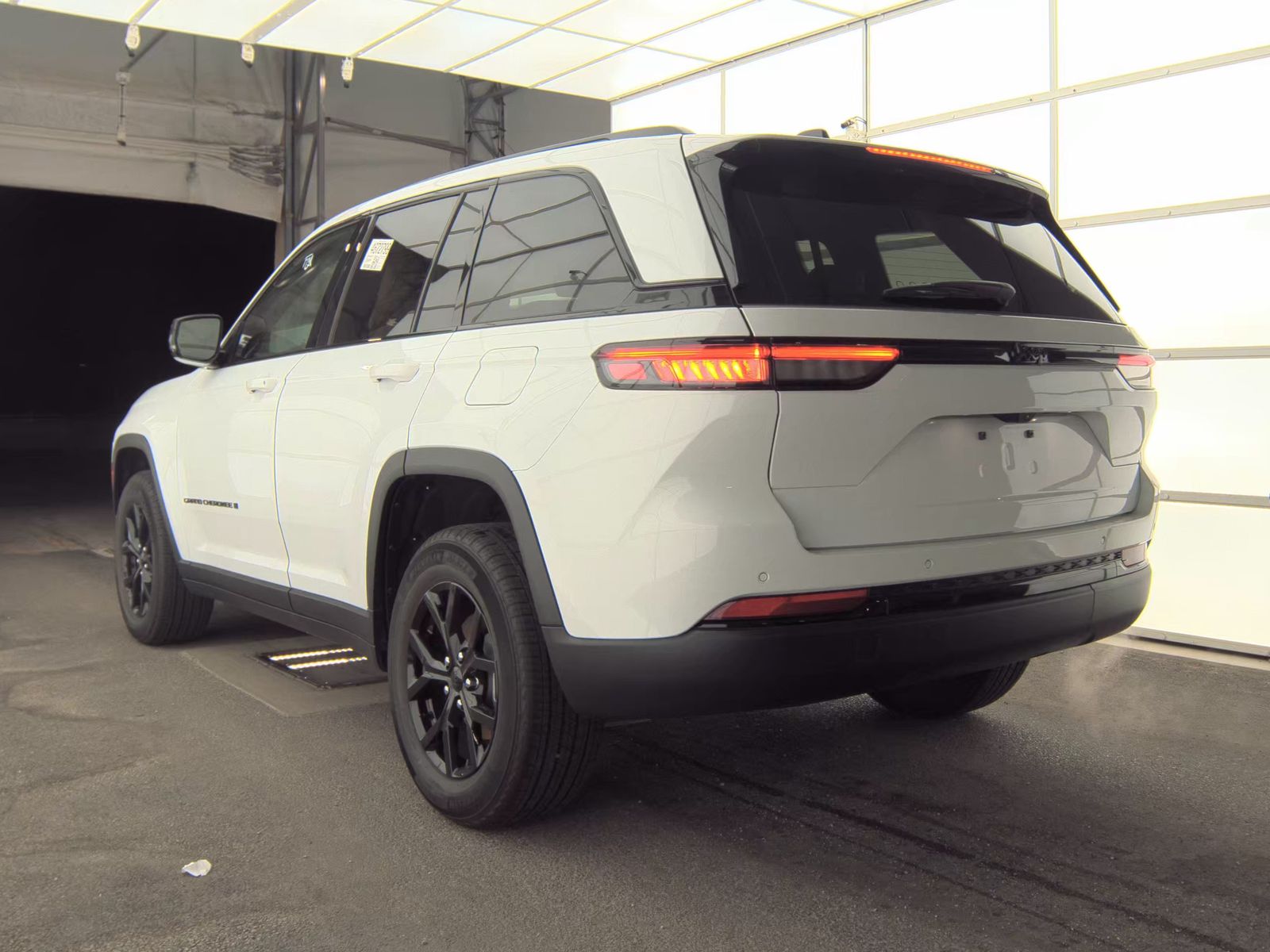 2024 Jeep Grand Cherokee Altitude RWD