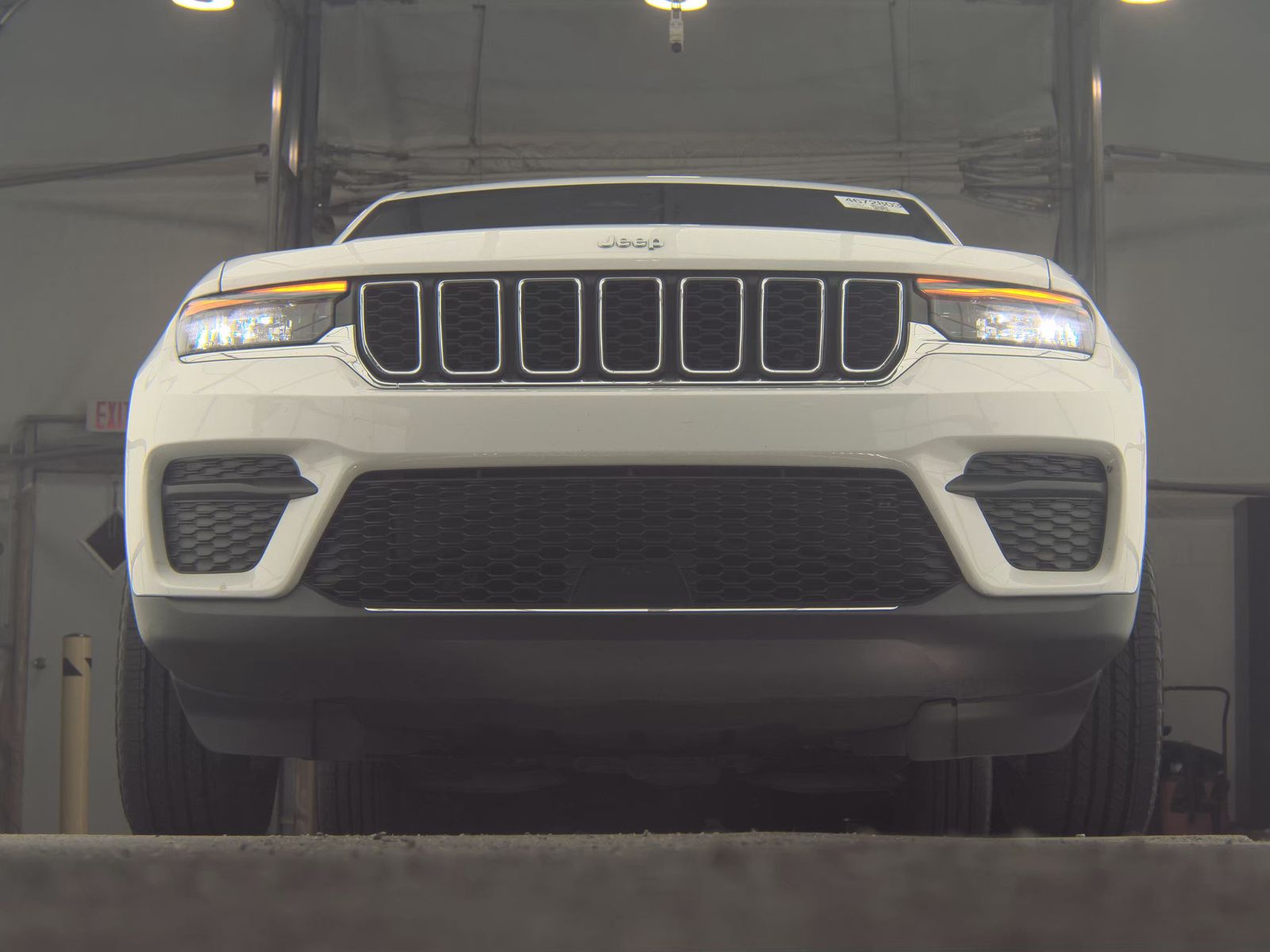 2024 Jeep Grand Cherokee Laredo AWD