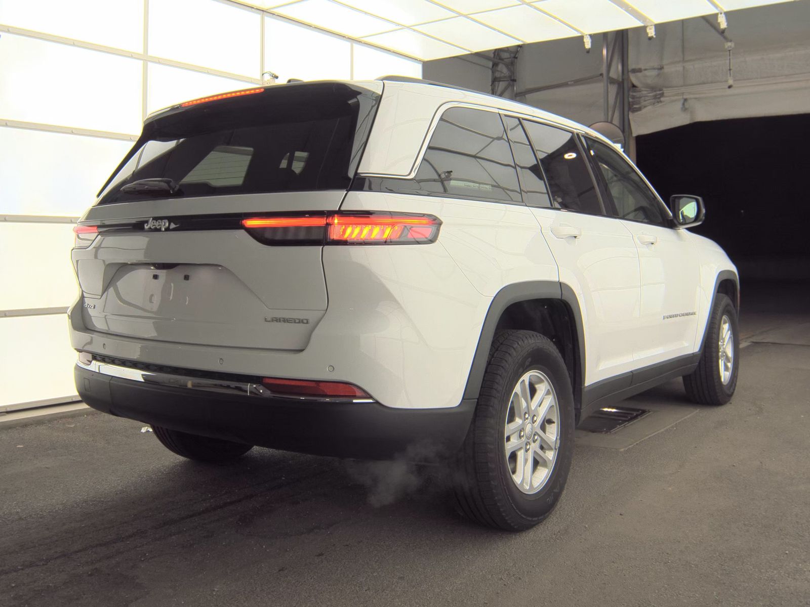 2024 Jeep Grand Cherokee Laredo AWD