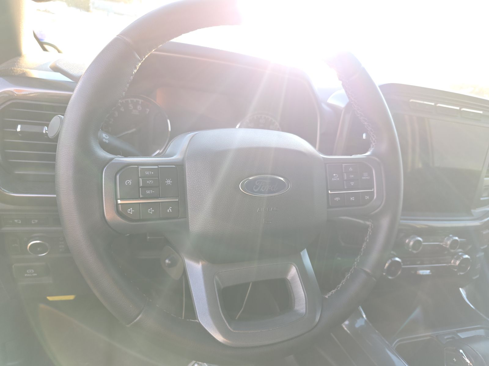 2023 Ford F-150 XLT AWD