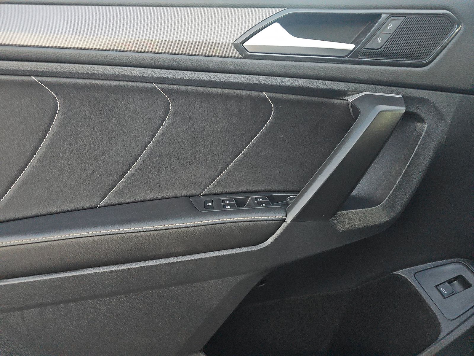 2024 Volkswagen Tiguan 2.0T Wolfsburg Edition AWD