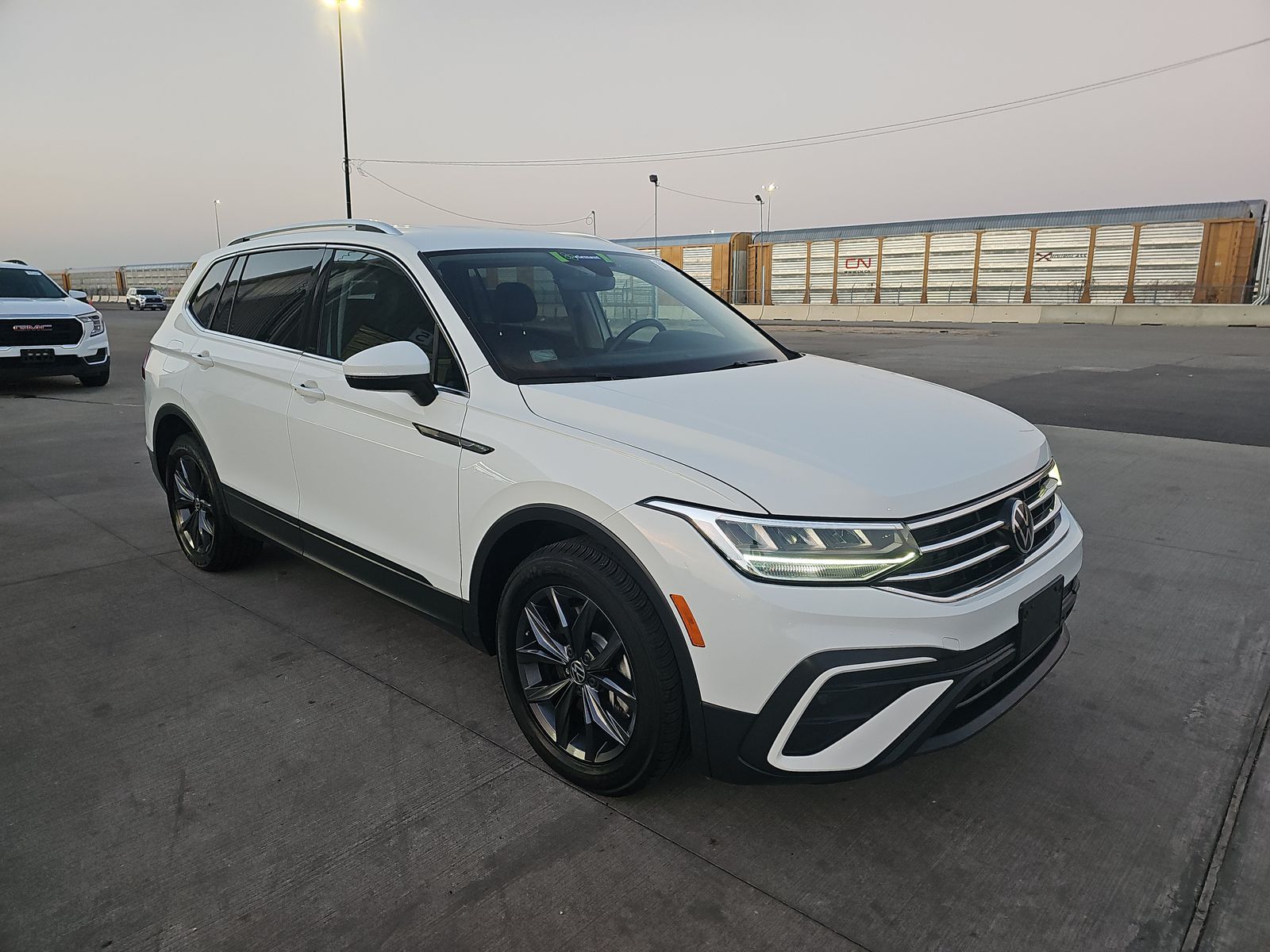 2024 Volkswagen Tiguan 2.0T Wolfsburg Edition AWD