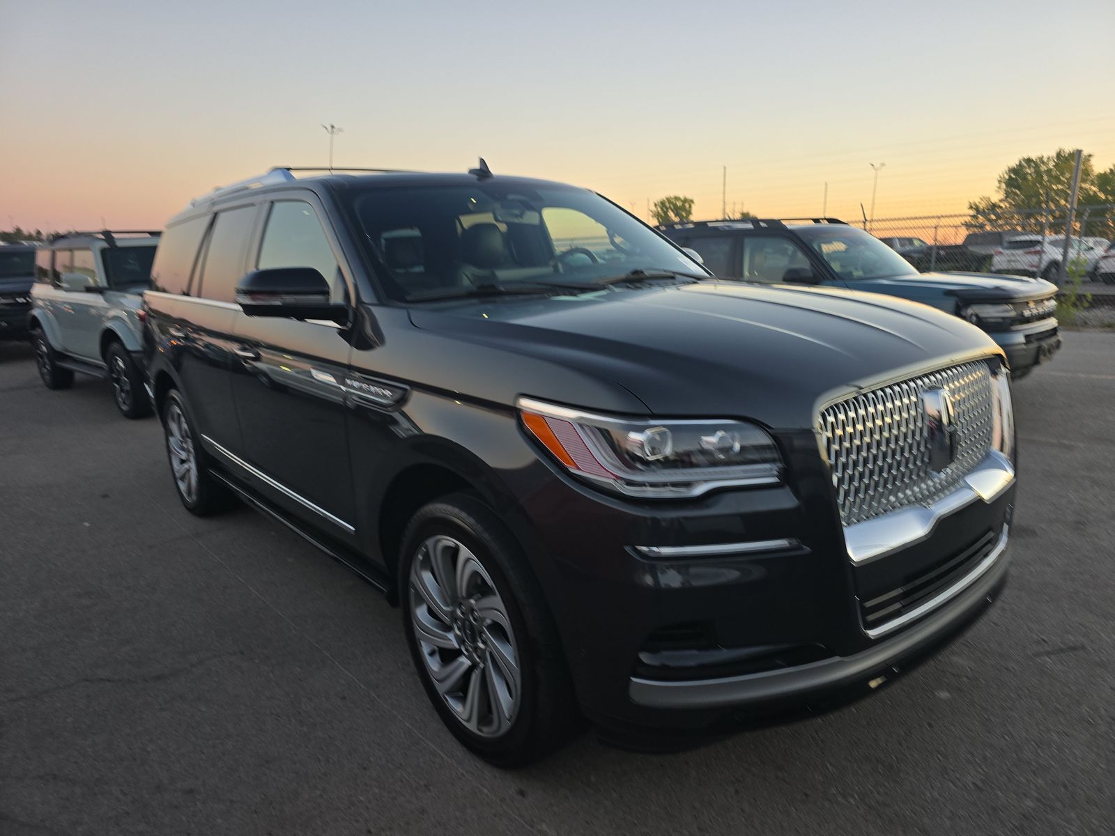 2023 Lincoln Navigator Reserve AWD