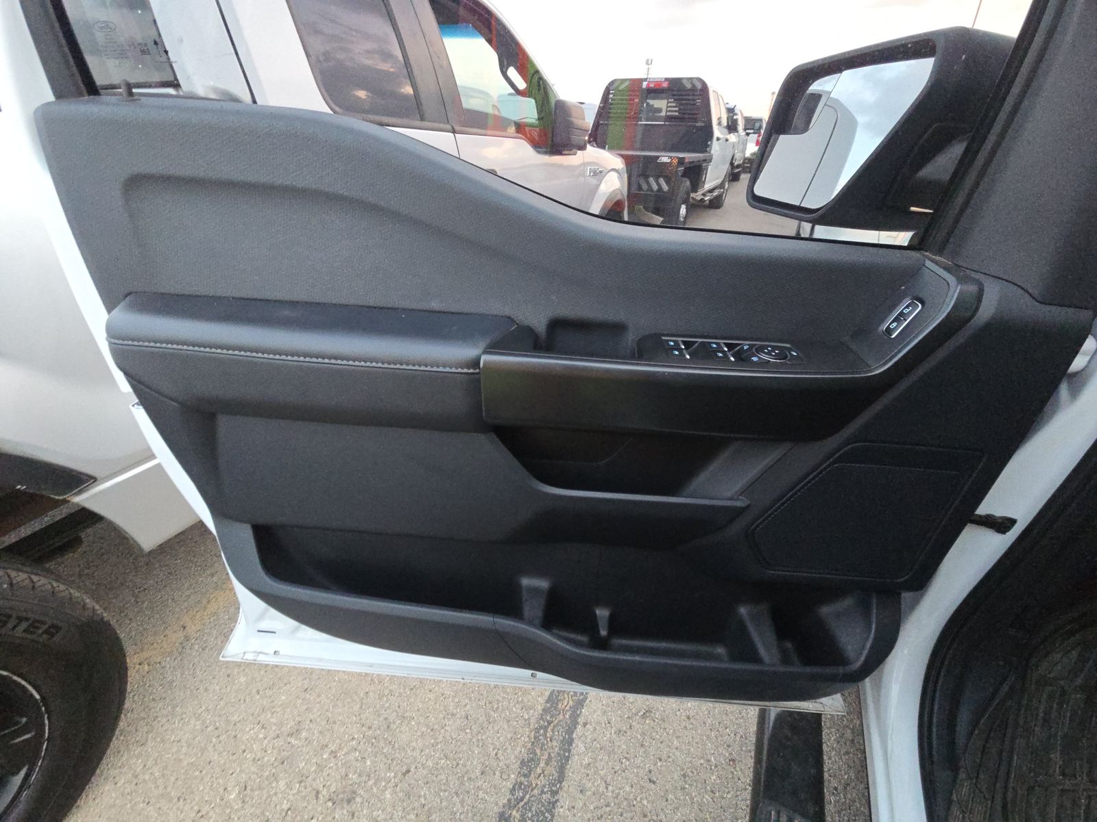 2023 Ford F-150 XL FWD