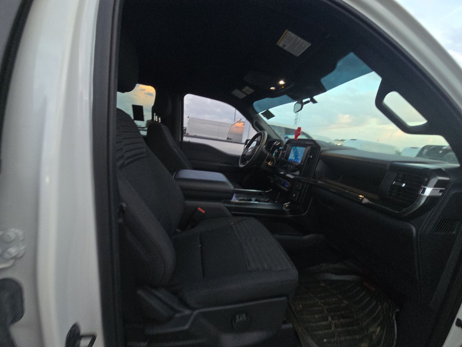 2023 Ford F-150 XL FWD