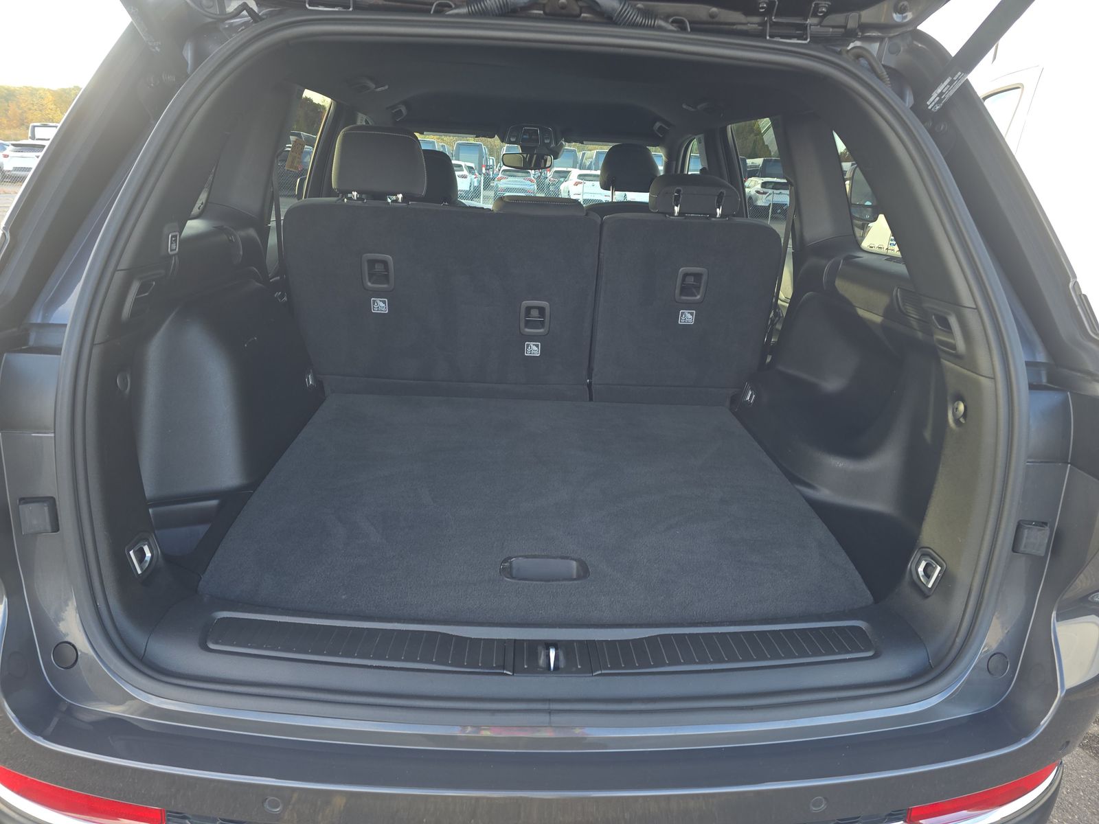 2024 Jeep Grand Cherokee Laredo AWD