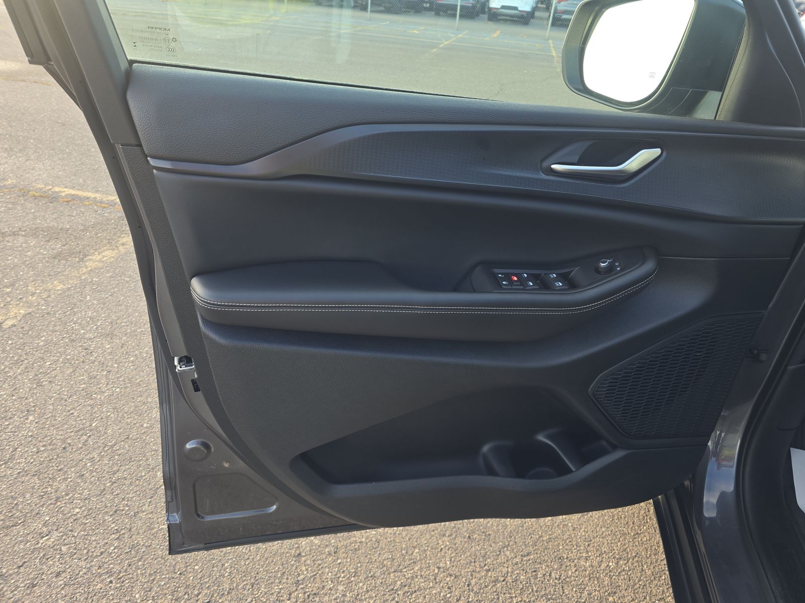 2024 Jeep Grand Cherokee Laredo AWD