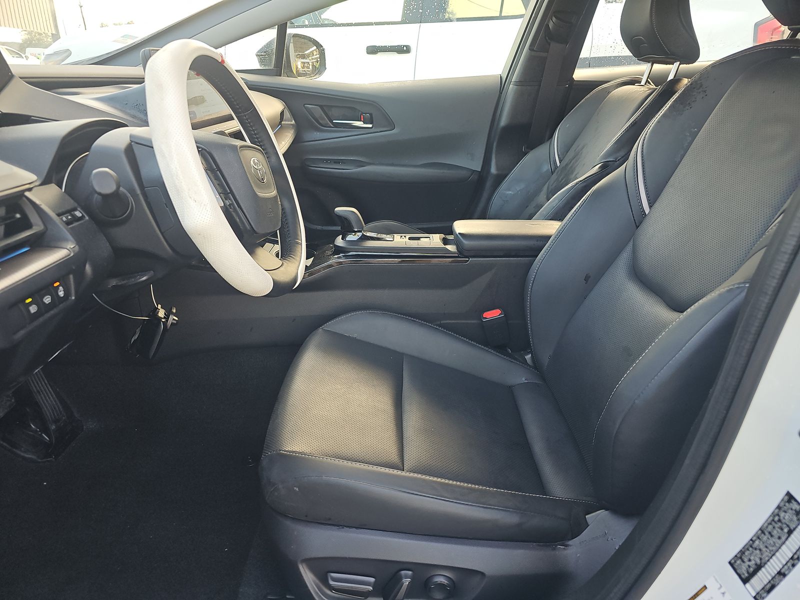 2025 Toyota Prius XLE FWD