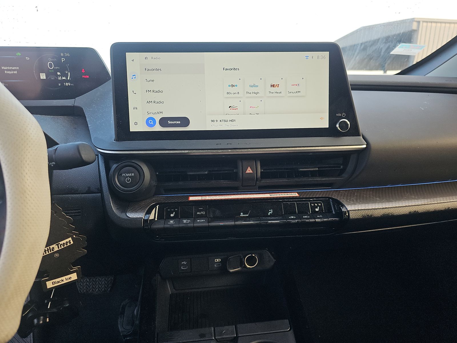 2025 Toyota Prius XLE FWD