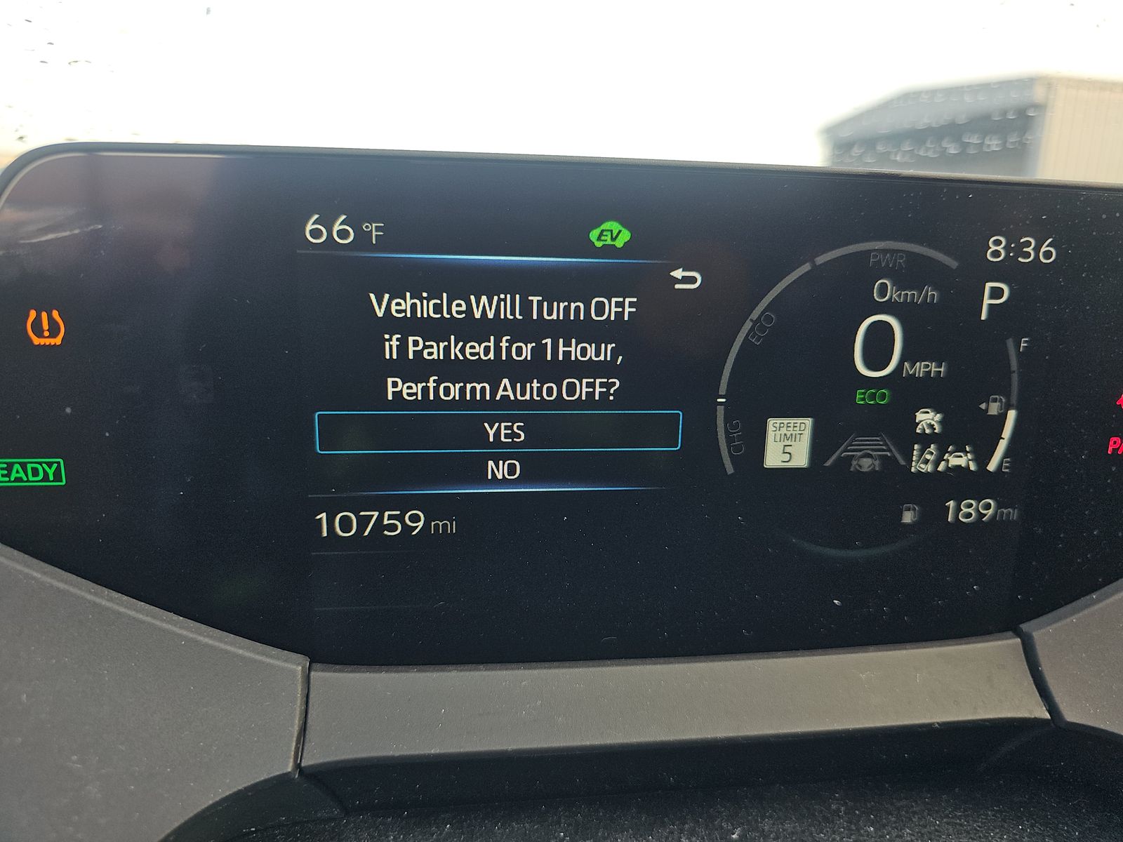 2025 Toyota Prius XLE FWD