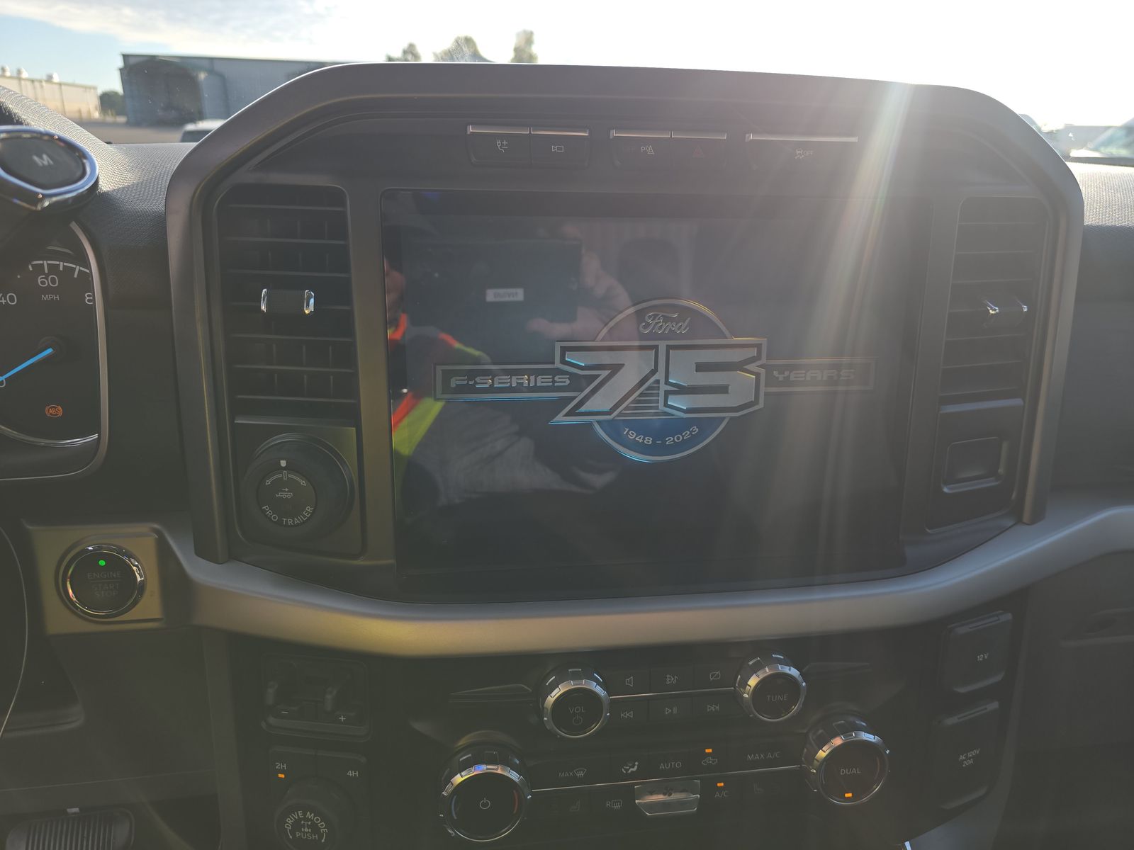 2023 Ford F-150 Hybrid XLT AWD