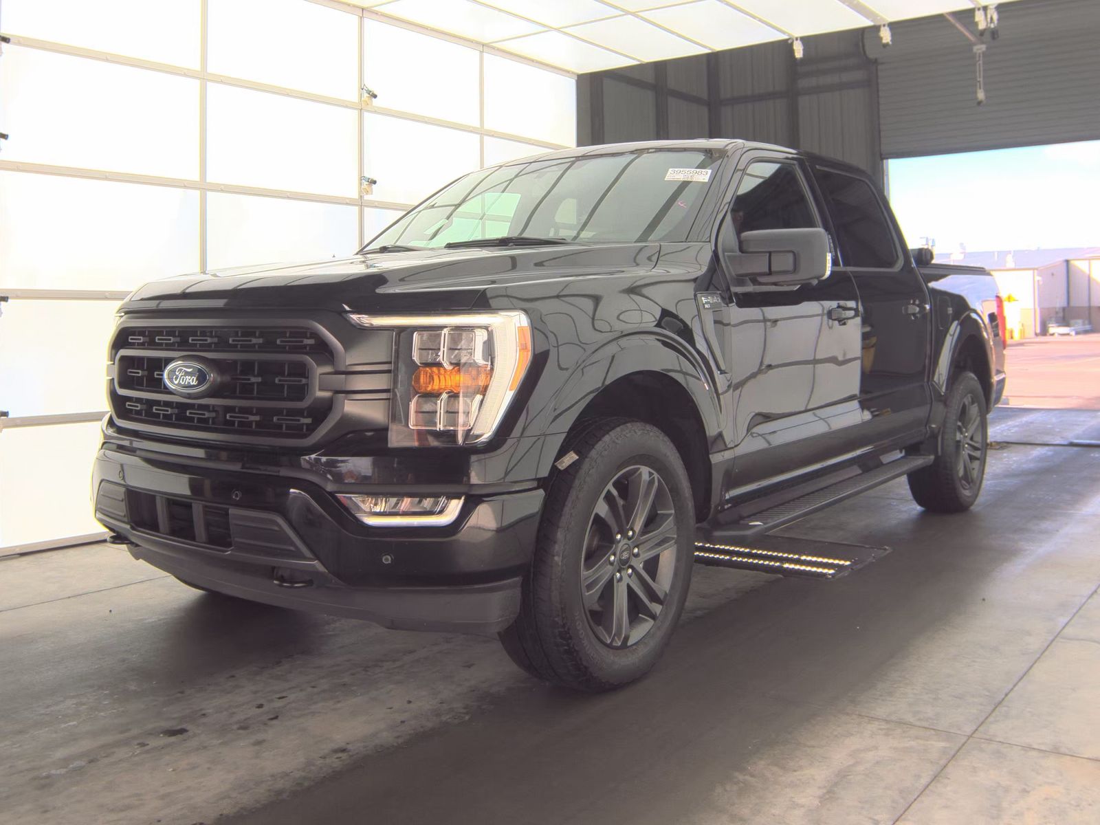 2023 Ford F-150 XLT AWD