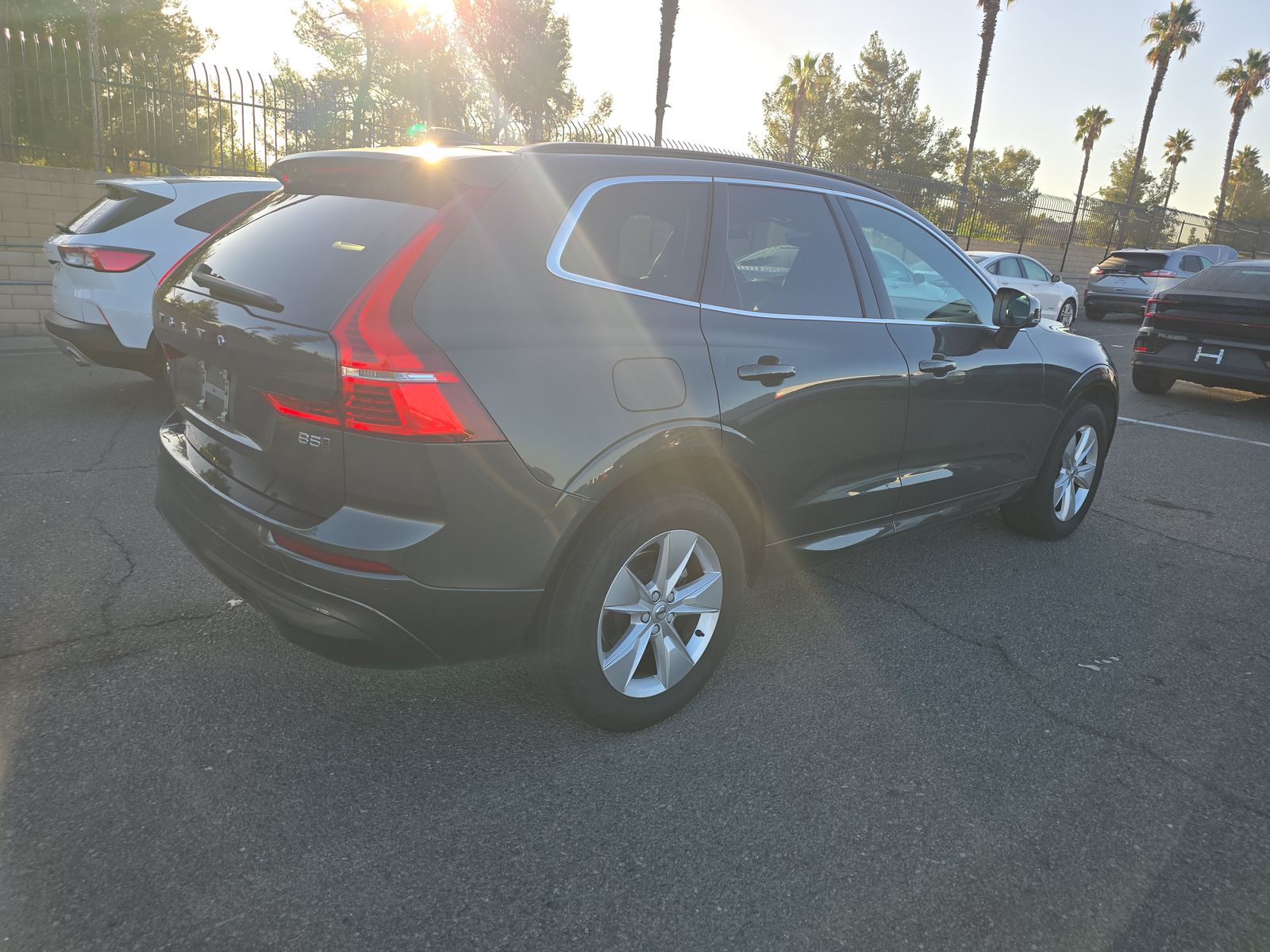 2022 Volvo XC60 B5 Momentum AWD