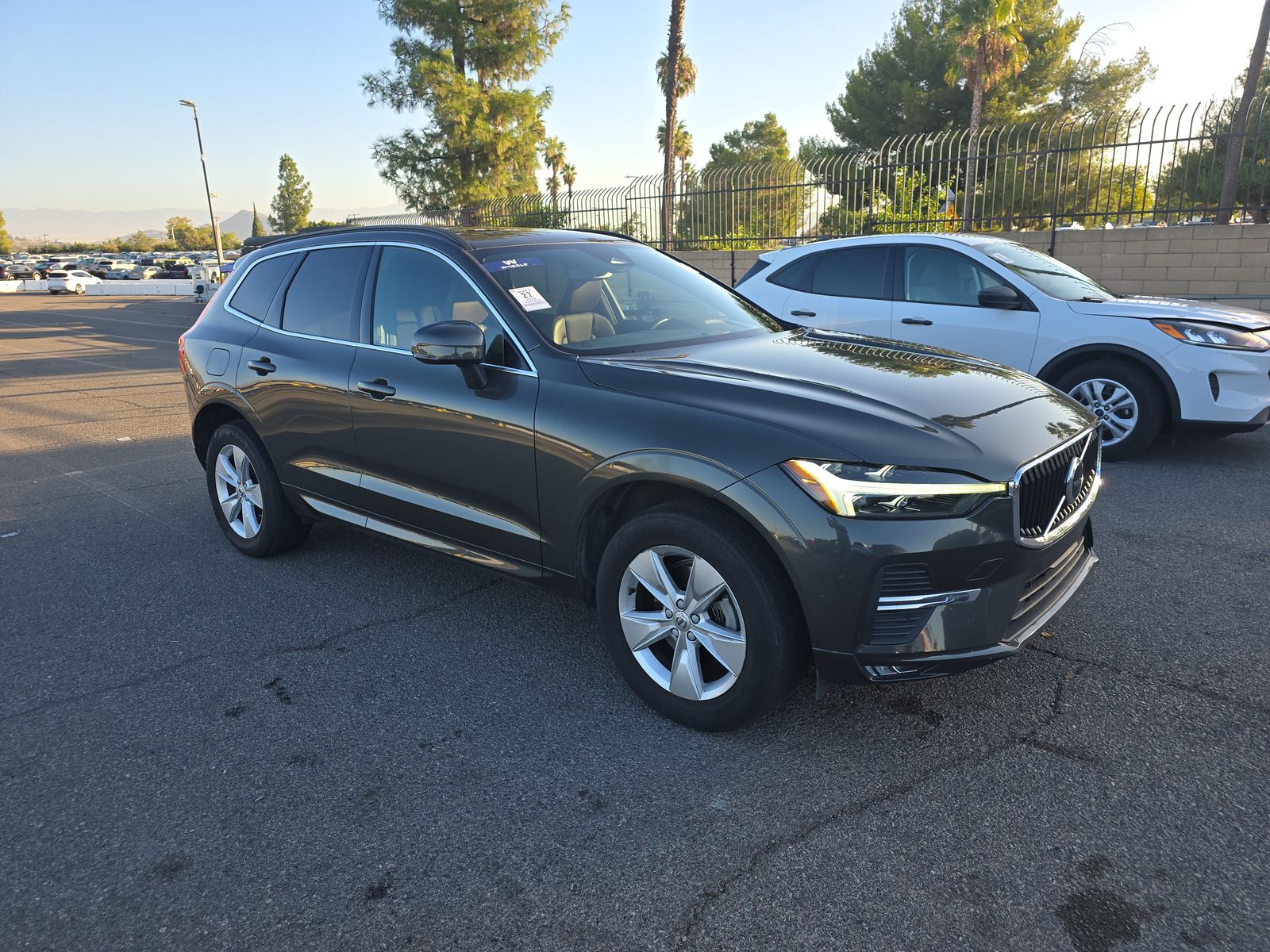 2022 Volvo XC60 B5 Momentum AWD